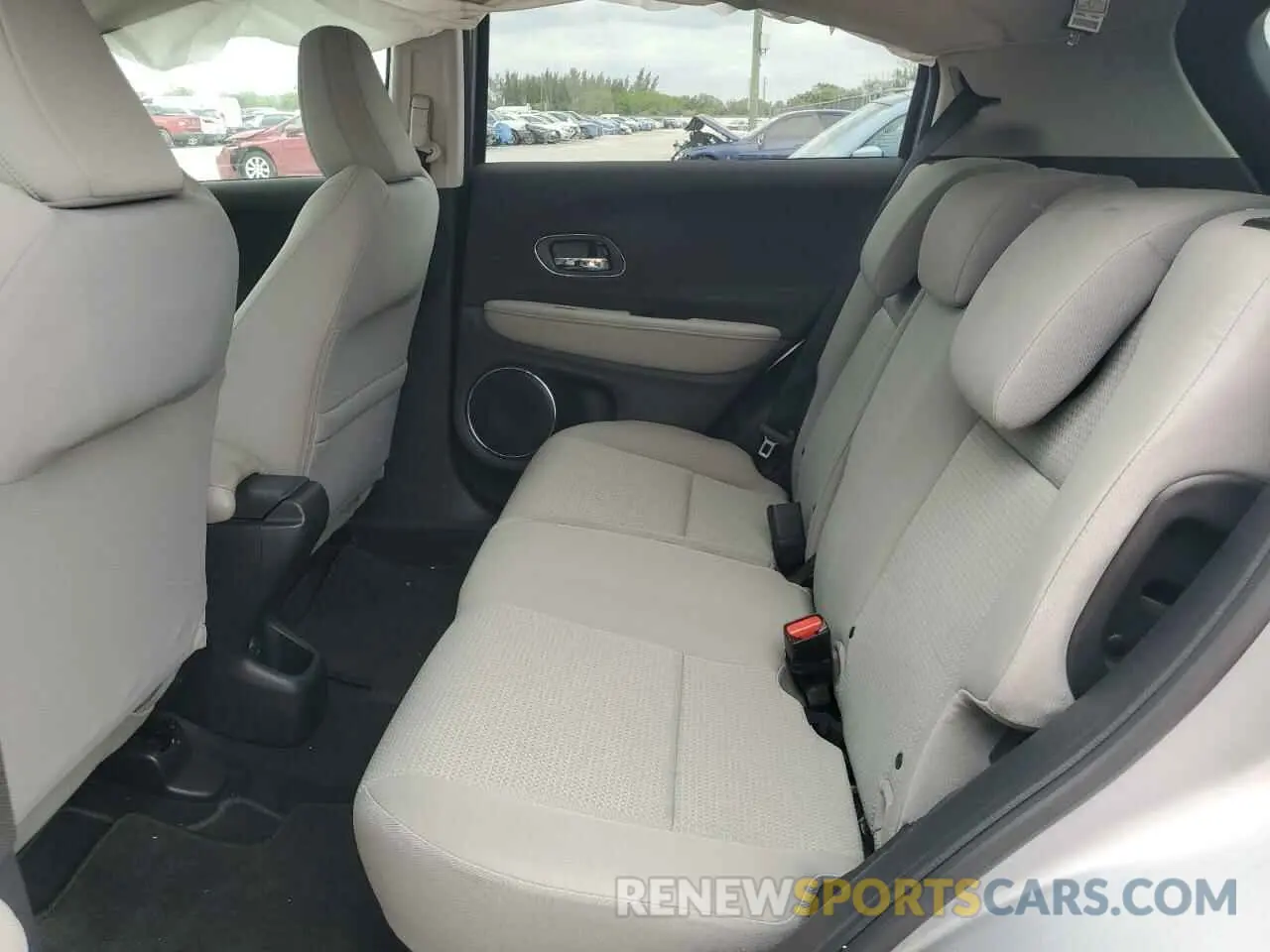 12 fotografías del automóvil dañado 3CZRU5H57LM714406 HONDA HR-V 2020