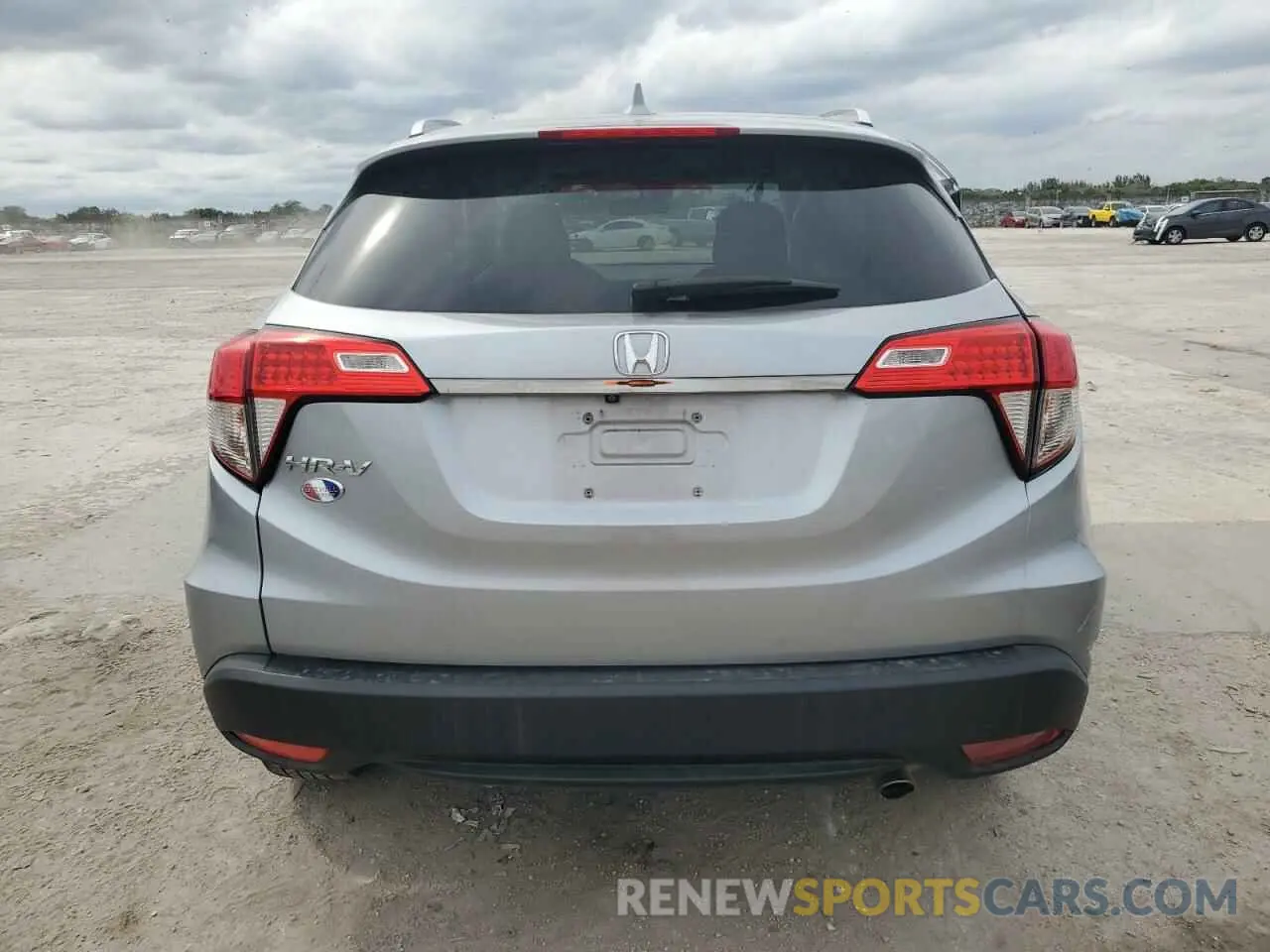 6 fotografías del automóvil dañado 3CZRU5H57LM714406 HONDA HR-V 2020