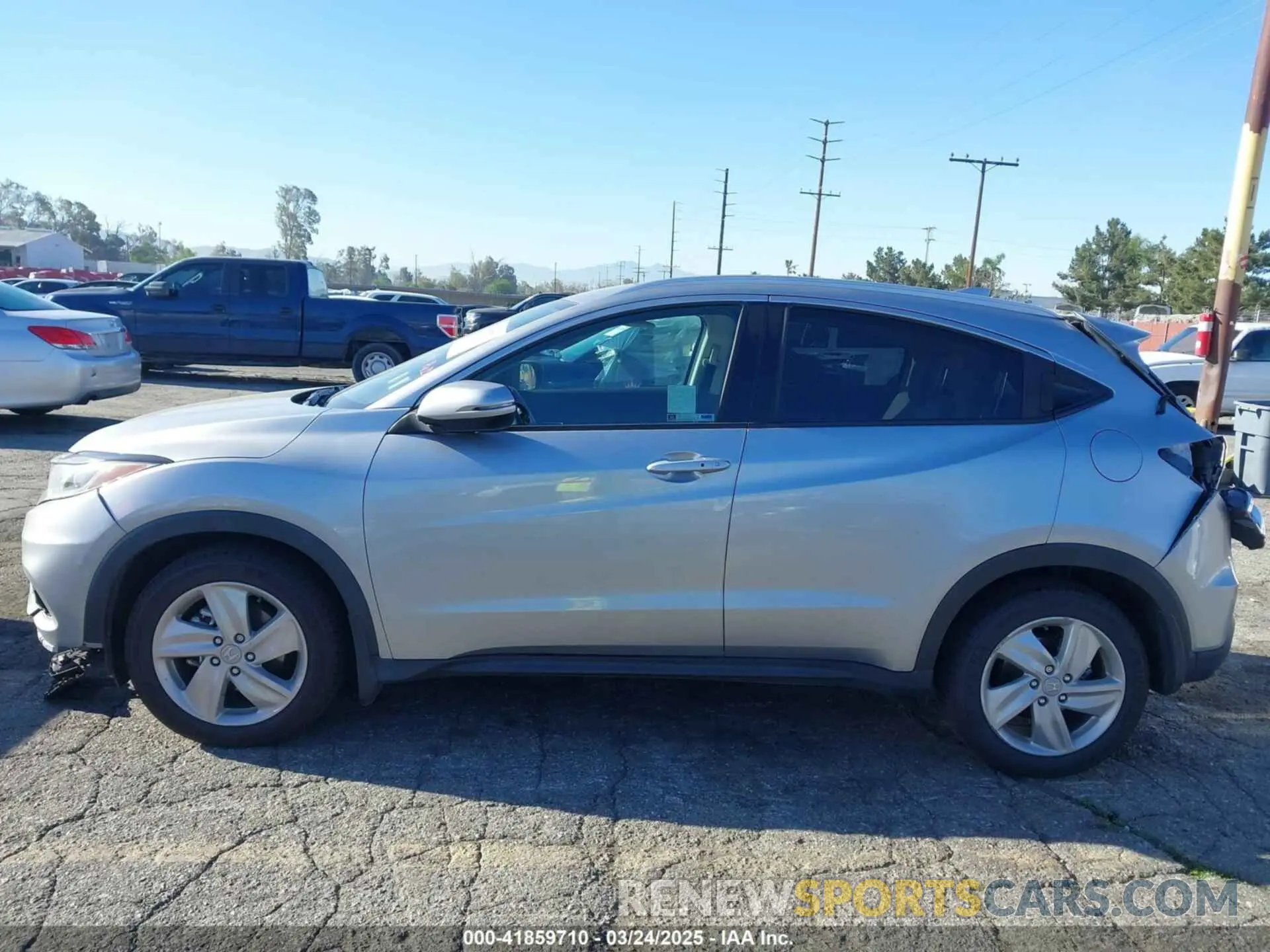 20 fotografías del automóvil dañado 3CZRU5H58LM710980 HONDA HR-V 2020