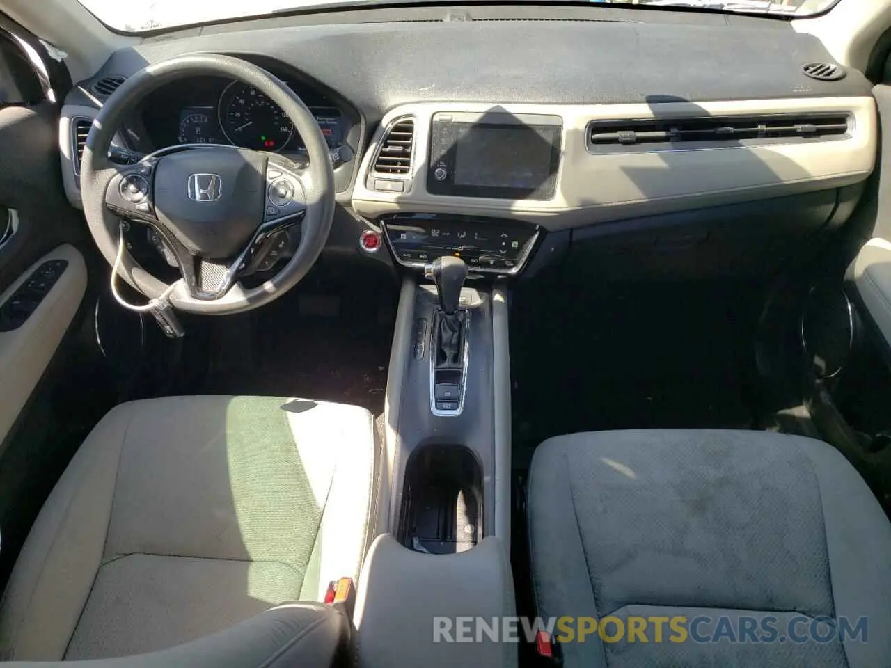 8 fotografías del automóvil dañado 3CZRU5H59LM710759 HONDA HR-V 2020