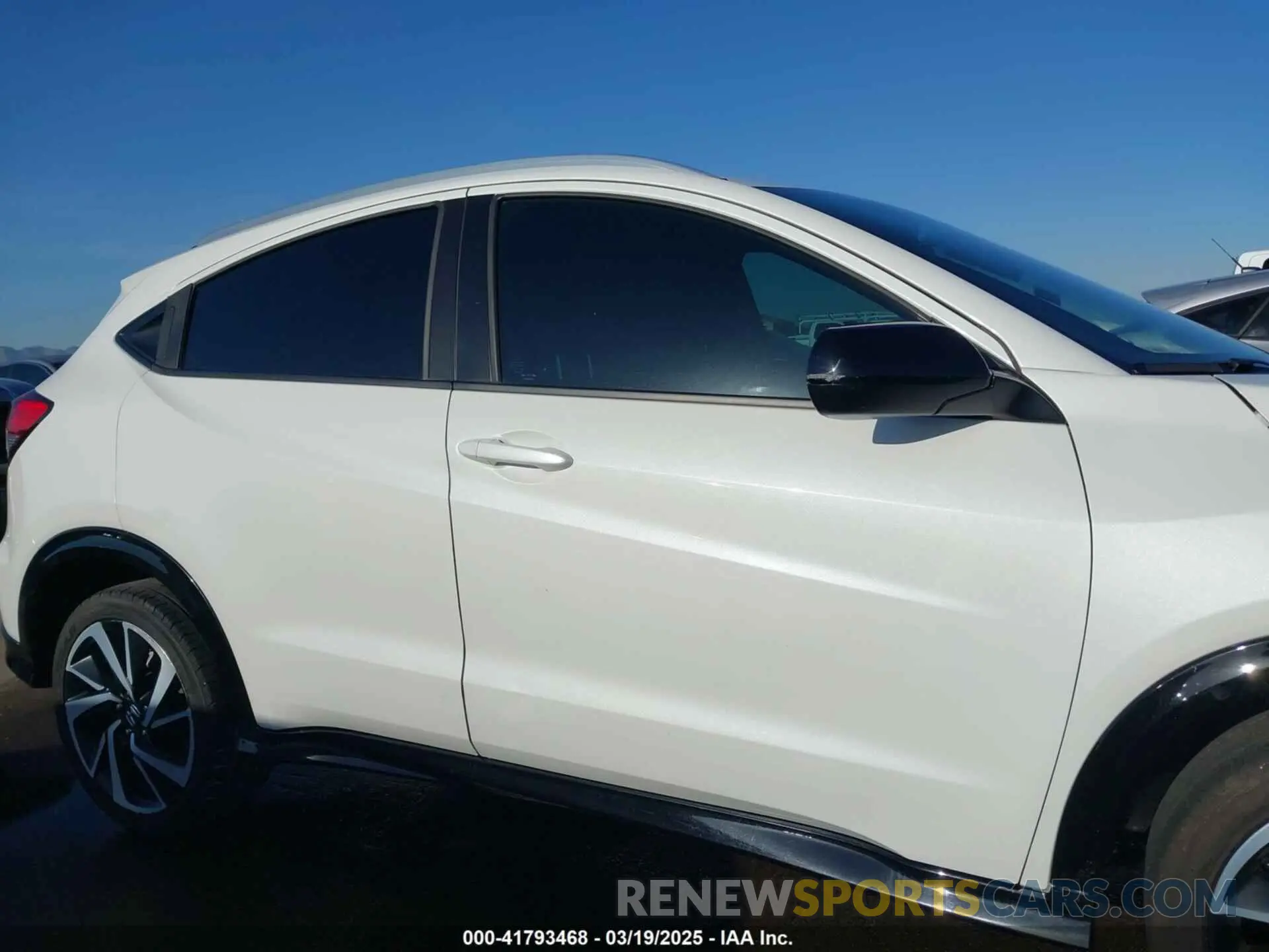 13 fotografías del automóvil dañado 3CZRU6H17LM706499 HONDA HR-V 2020