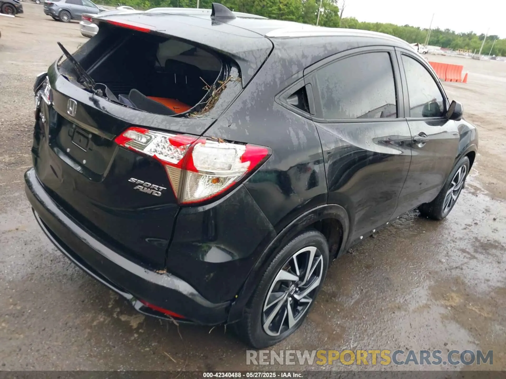 4 fotografías del automóvil dañado 3CZRU6H1XLM704066 HONDA HR-V 2020