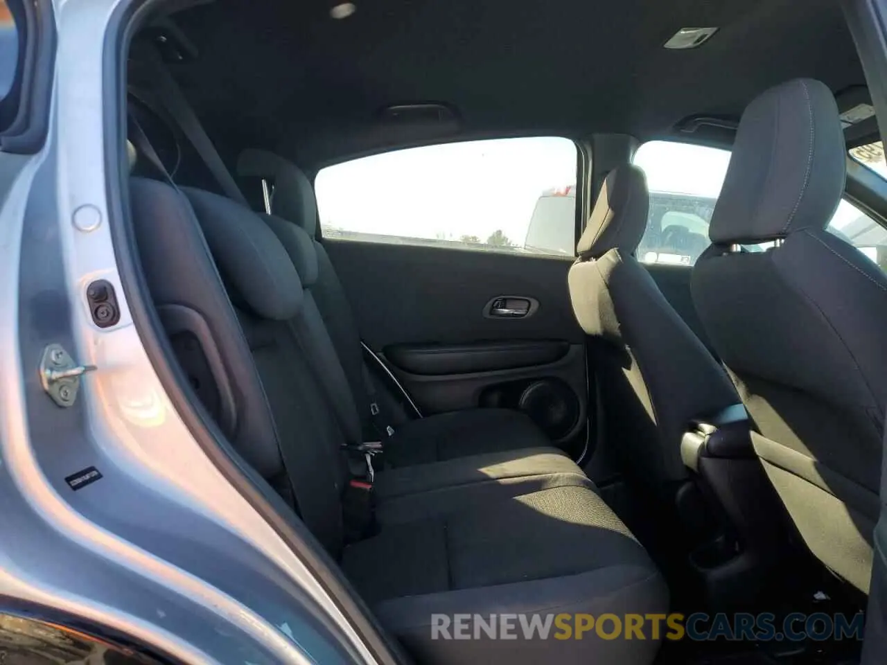 11 fotografías del automóvil dañado 3CZRU6H1XLM713706 HONDA HR-V 2020