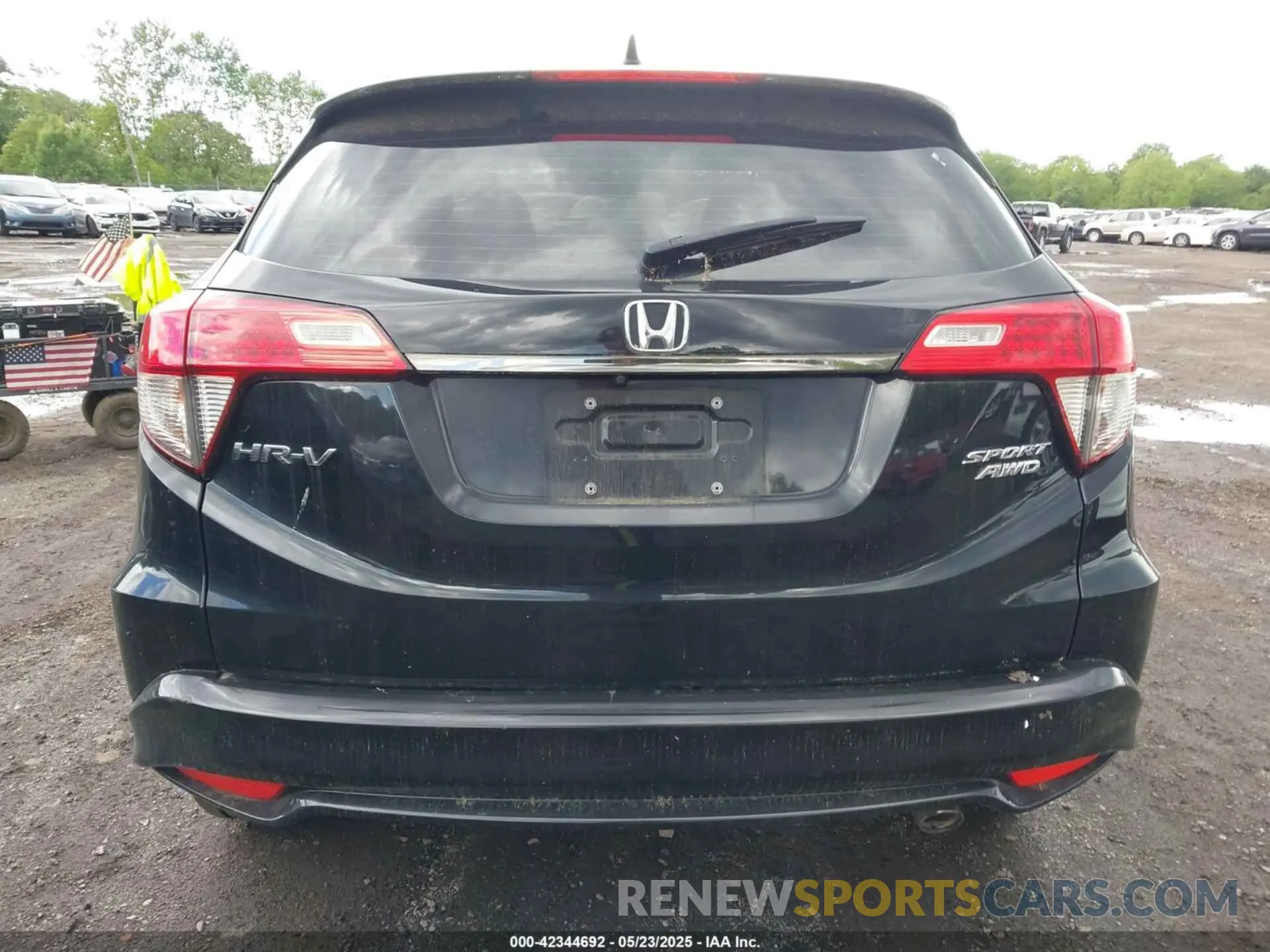 16 fotografías del automóvil dañado 3CZRU6H1XLM731770 HONDA HR-V 2020