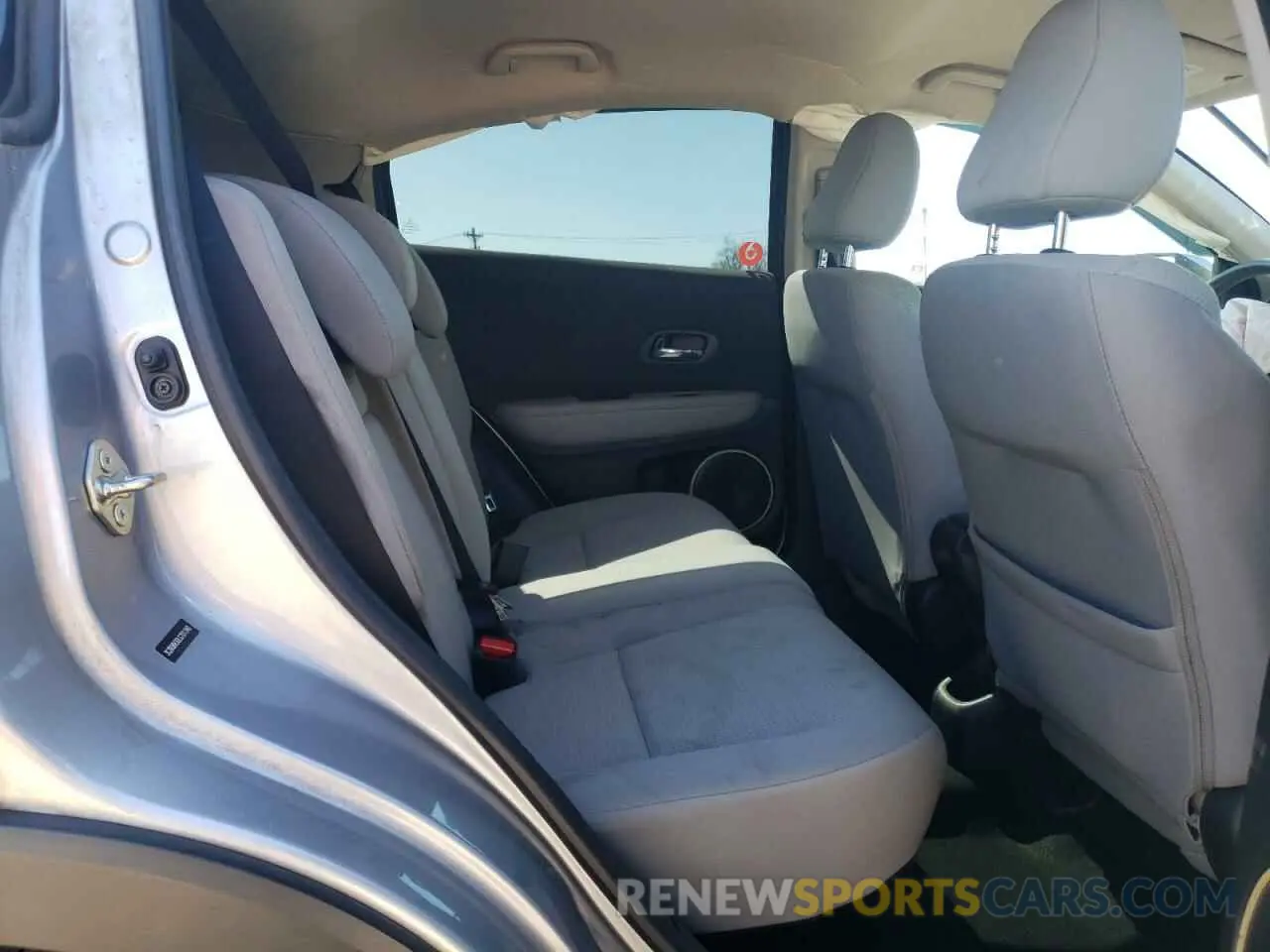 12 fotografías del automóvil dañado 3CZRU6H30LG701340 HONDA HR-V 2020