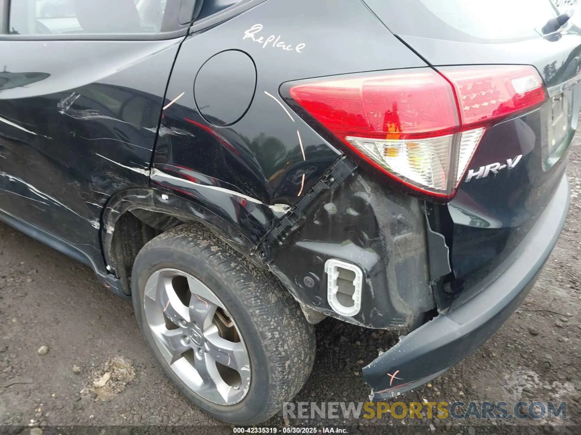 20 fotografías del automóvil dañado 3CZRU6H30LM721850 HONDA HR-V 2020