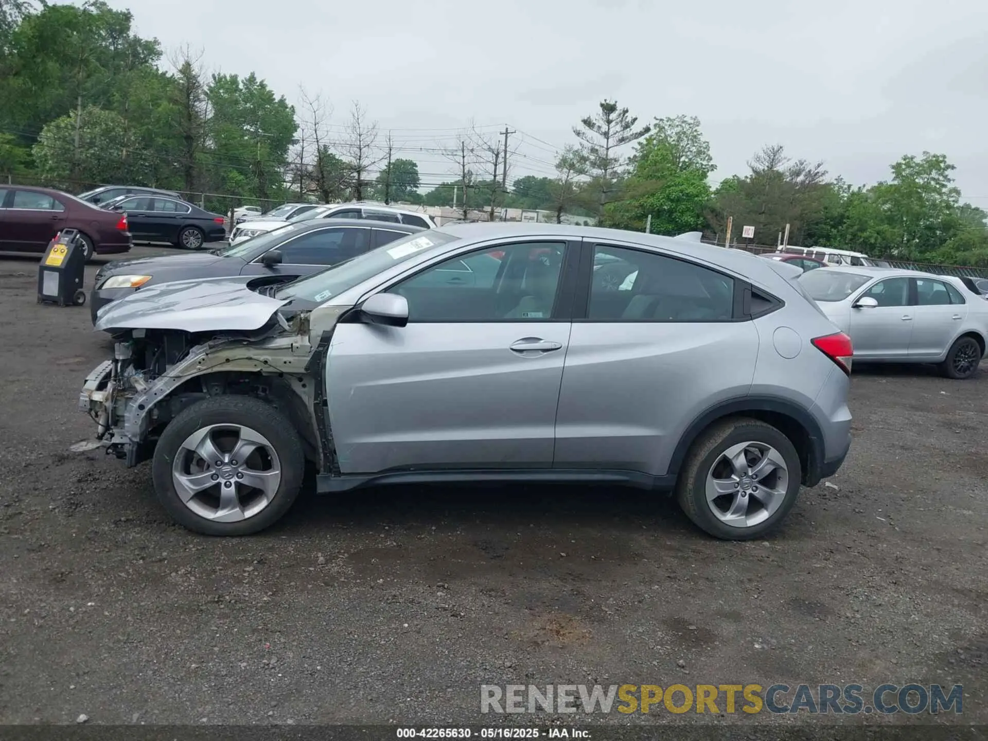 14 fotografías del automóvil dañado 3CZRU6H32LM725642 HONDA HR-V 2020