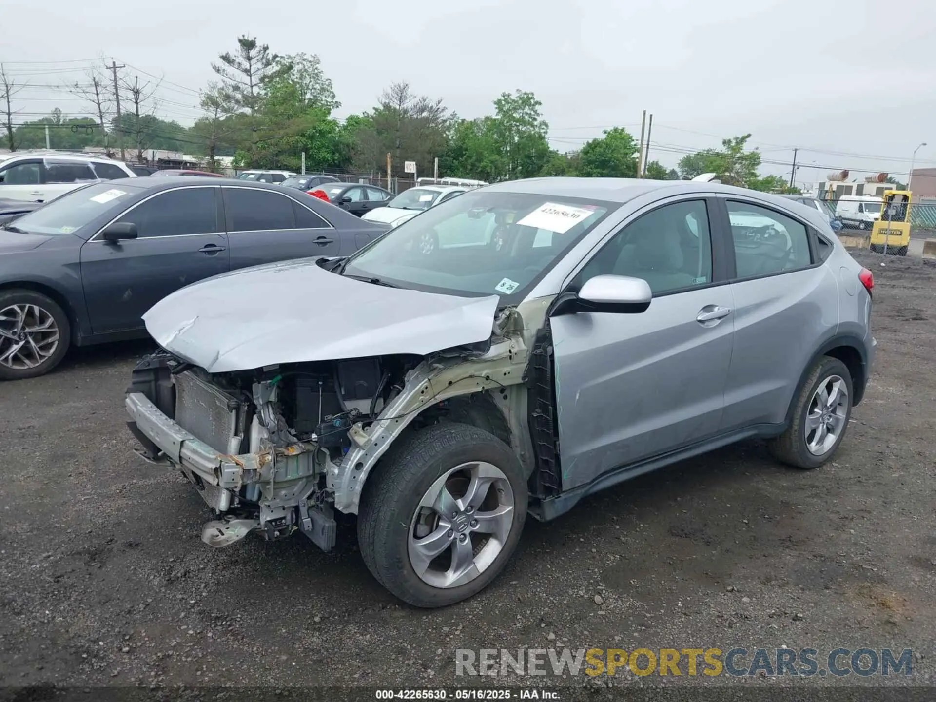 2 fotografías del automóvil dañado 3CZRU6H32LM725642 HONDA HR-V 2020