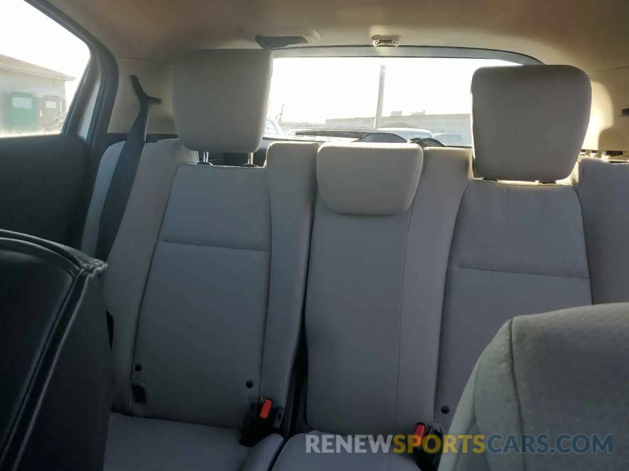 10 fotografías del automóvil dañado 3CZRU6H34LM737582 HONDA HR-V 2020
