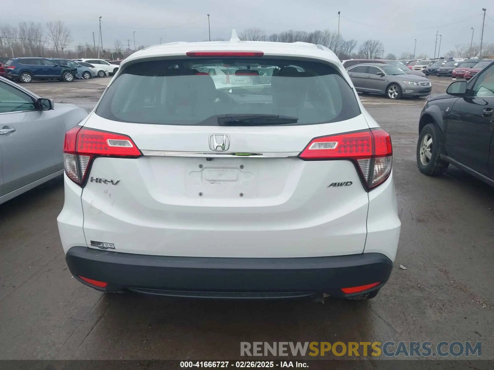 16 fotografías del automóvil dañado 3CZRU6H35LM723173 HONDA HR-V 2020