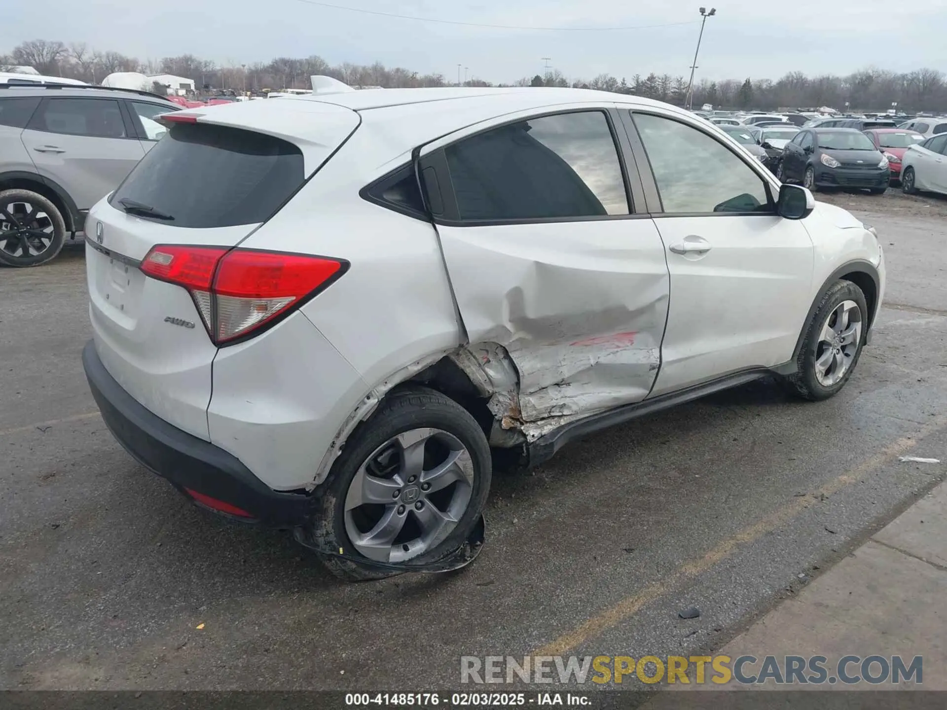 4 fotografías del automóvil dañado 3CZRU6H37LM705371 HONDA HR-V 2020