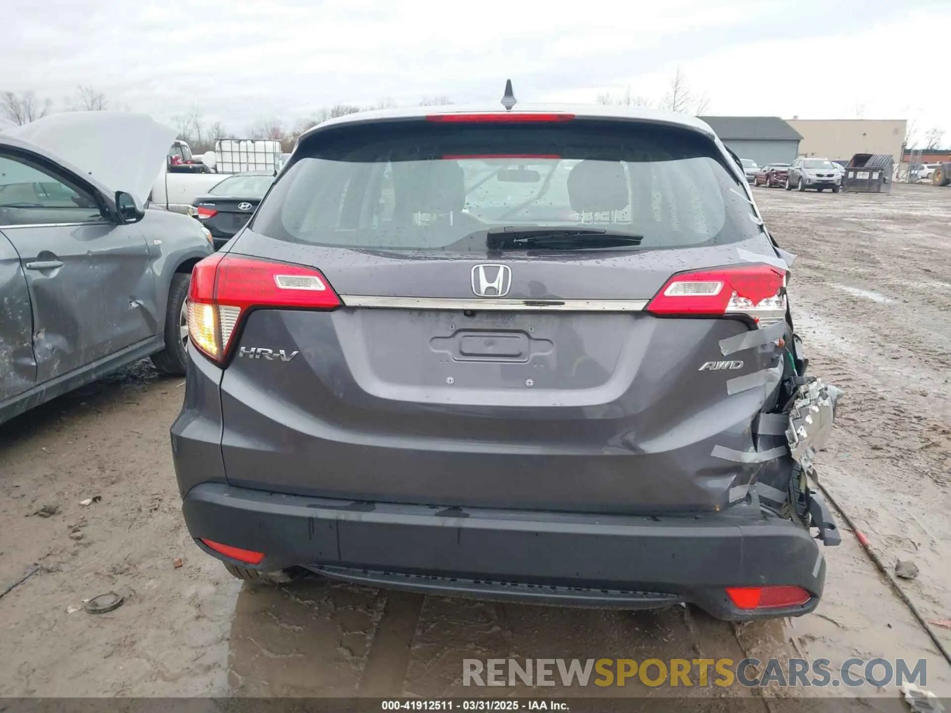 16 fotografías del automóvil dañado 3CZRU6H37LM738337 HONDA HR-V 2020