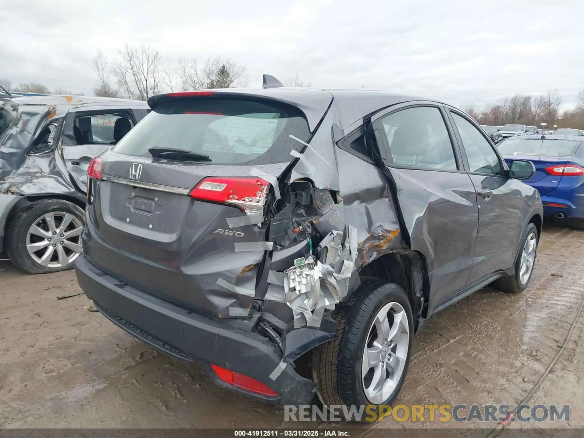 4 fotografías del automóvil dañado 3CZRU6H37LM738337 HONDA HR-V 2020