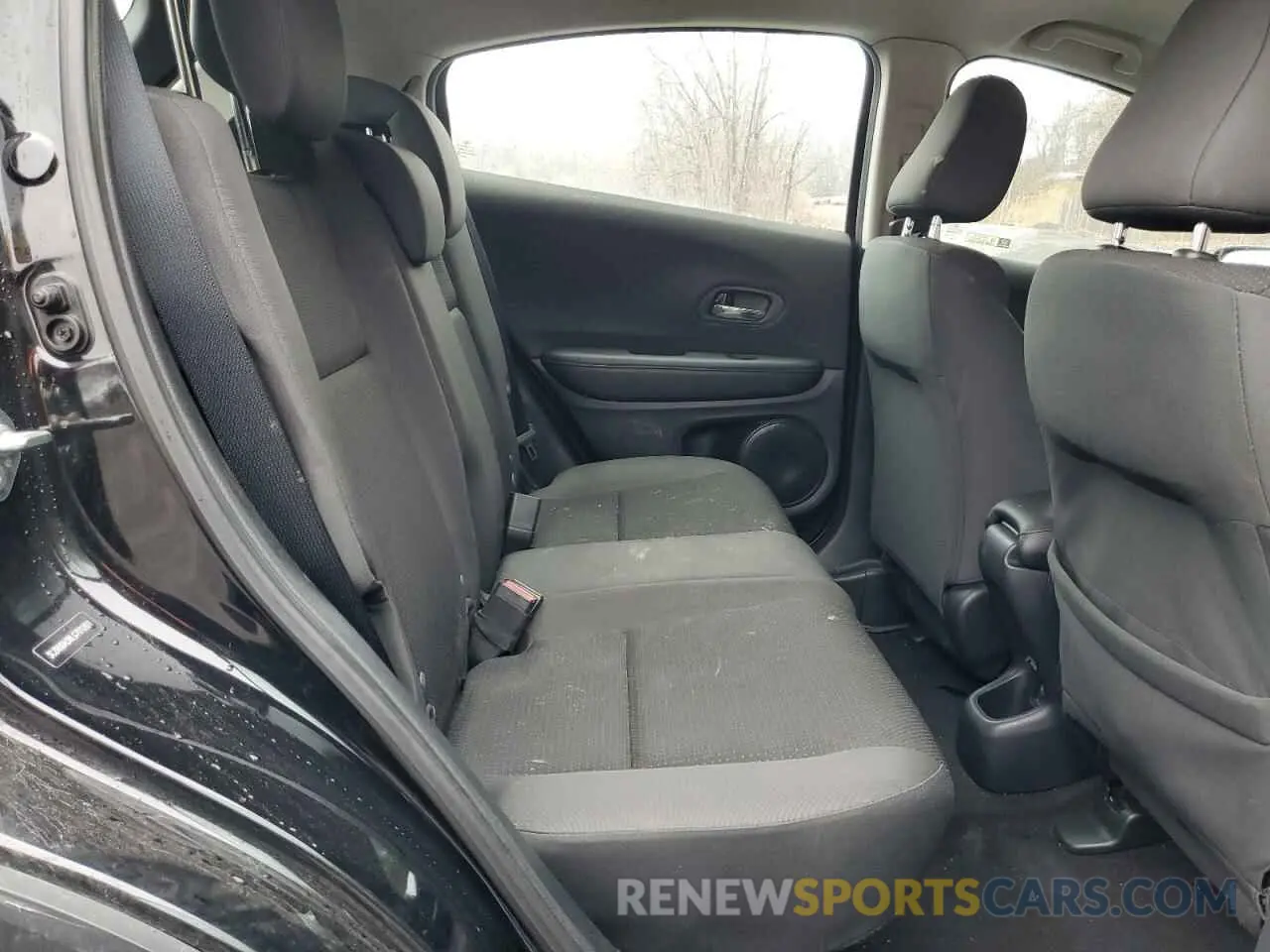 10 fotografías del automóvil dañado 3CZRU6H38LG701201 HONDA HR-V 2020