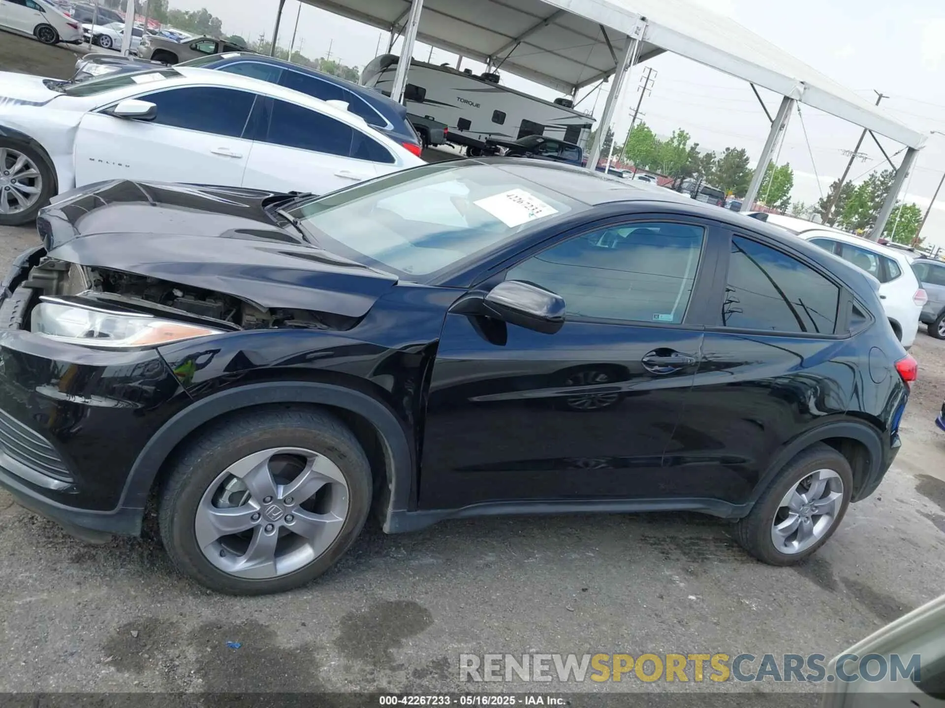 15 fotografías del automóvil dañado 3CZRU6H39LM728490 HONDA HR-V 2020