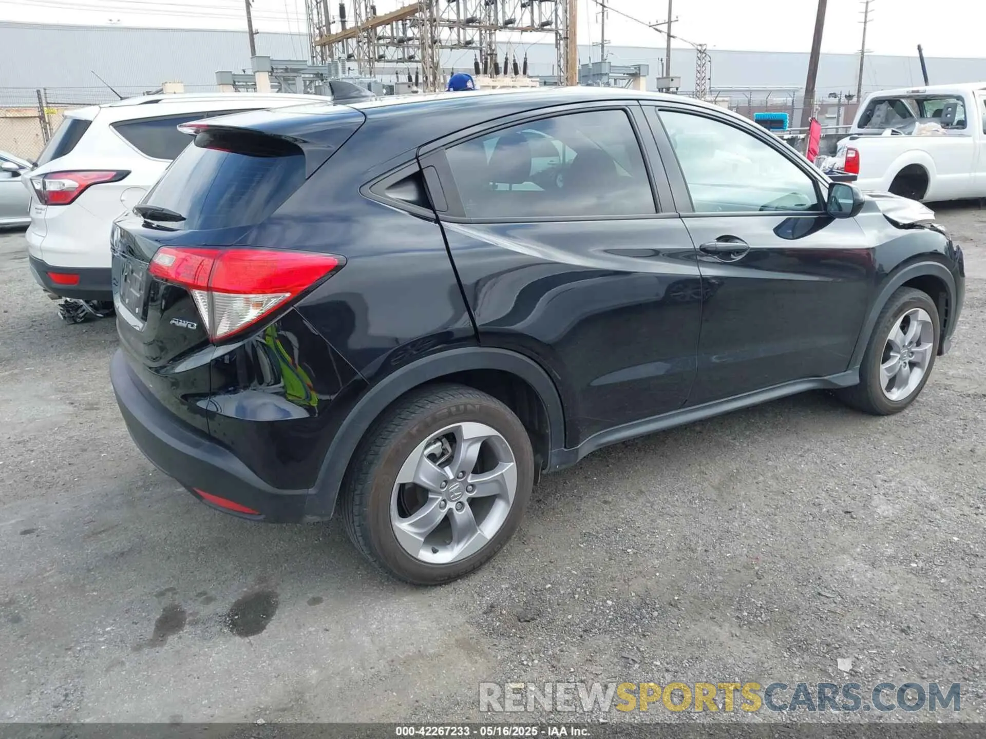 4 fotografías del automóvil dañado 3CZRU6H39LM728490 HONDA HR-V 2020