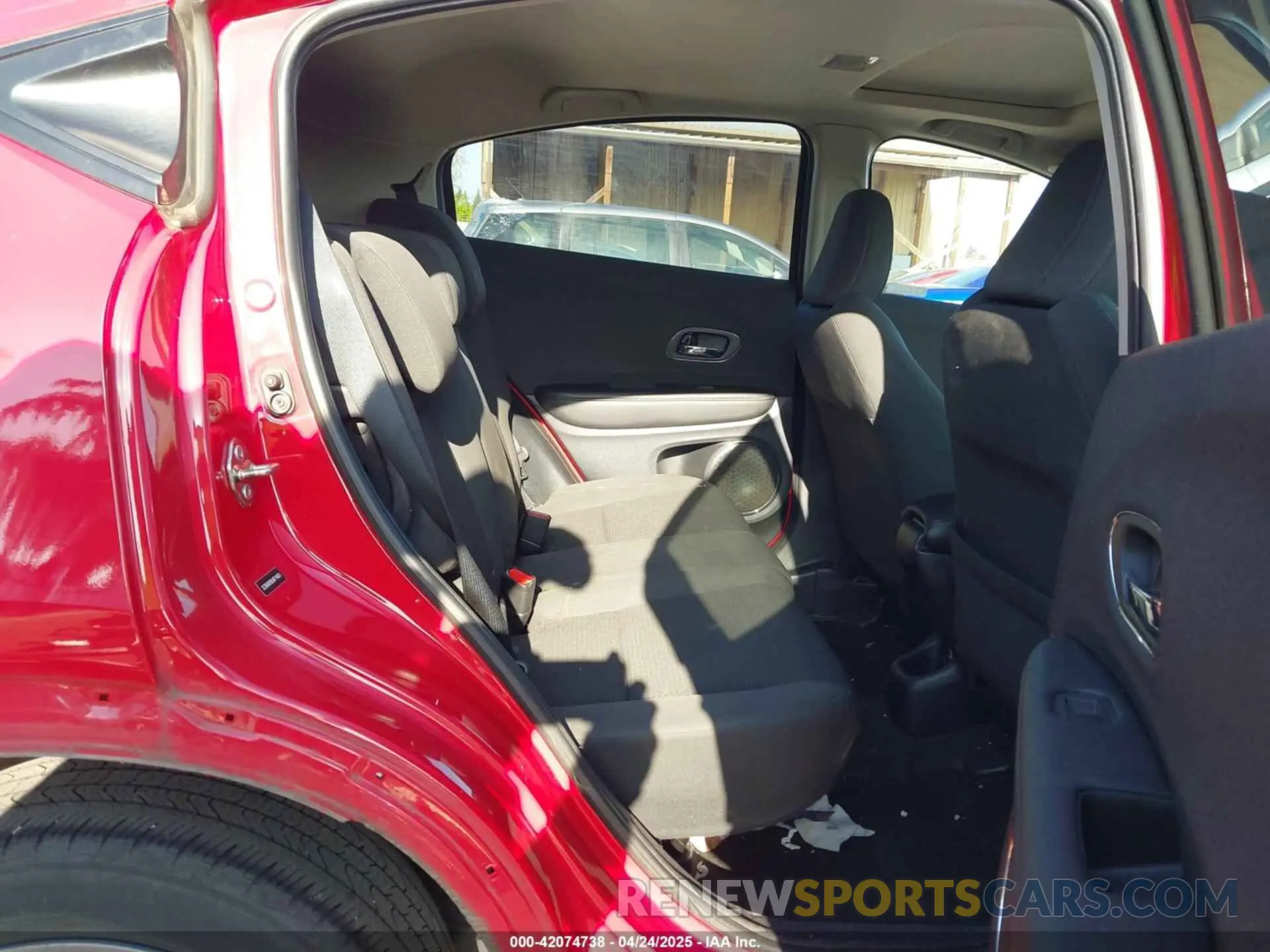 8 fotografías del automóvil dañado 3CZRU6H58LM714601 HONDA HR-V 2020