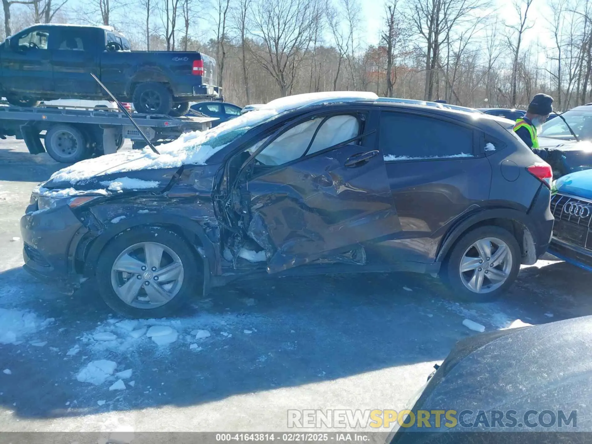 14 fotografías del automóvil dañado 3CZRU6H5XLM701073 HONDA HR-V 2020
