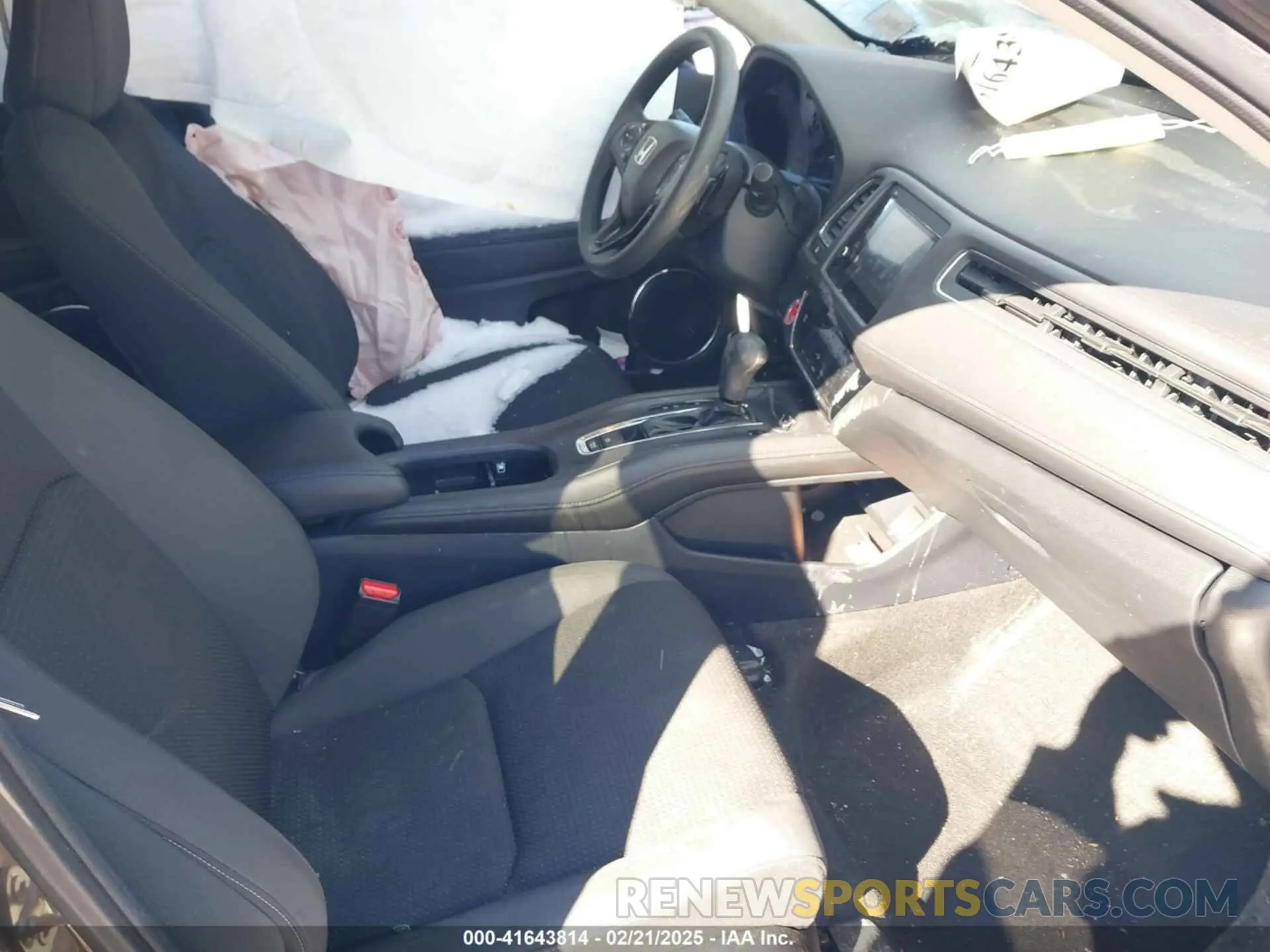 5 fotografías del automóvil dañado 3CZRU6H5XLM701073 HONDA HR-V 2020