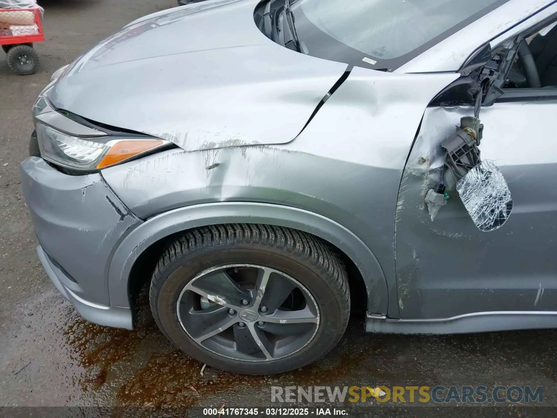 13 fotografías del automóvil dañado 3CZRU6H96LM736440 HONDA HR-V 2020
