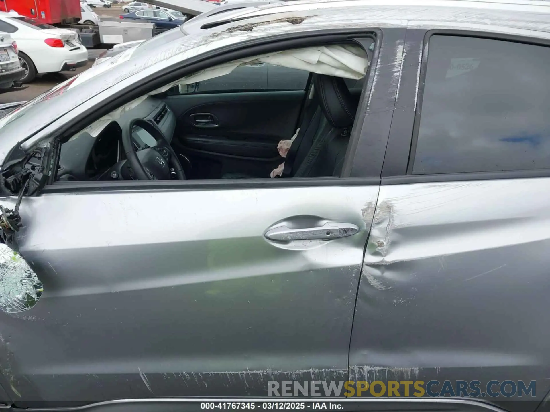 14 fotografías del automóvil dañado 3CZRU6H96LM736440 HONDA HR-V 2020