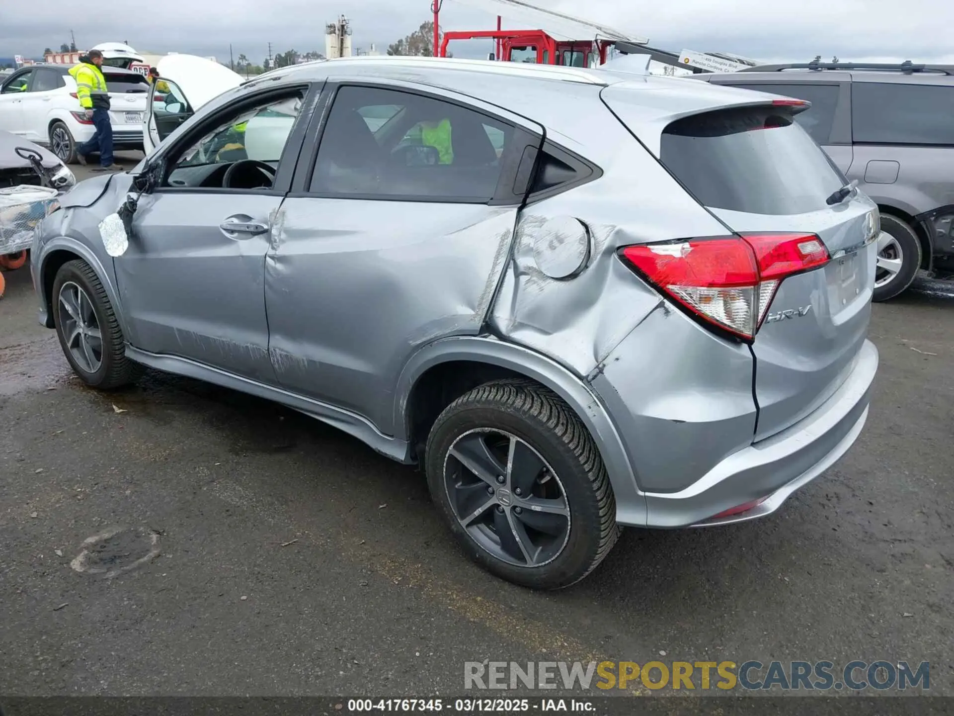 3 fotografías del automóvil dañado 3CZRU6H96LM736440 HONDA HR-V 2020
