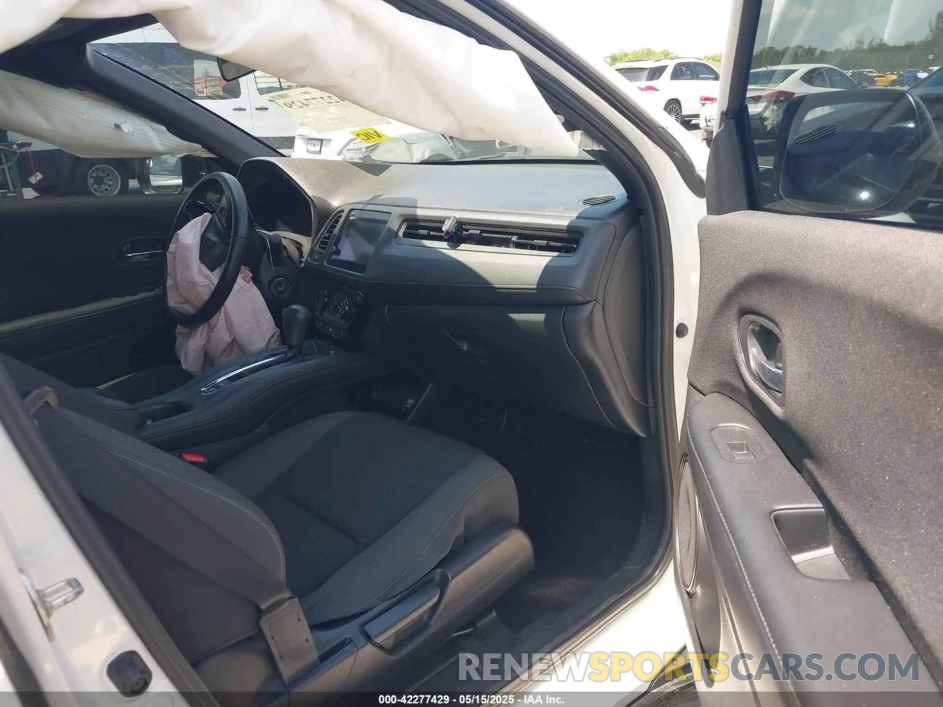 5 fotografías del automóvil dañado 3CZRU5H11MM717252 HONDA HR-V 2021