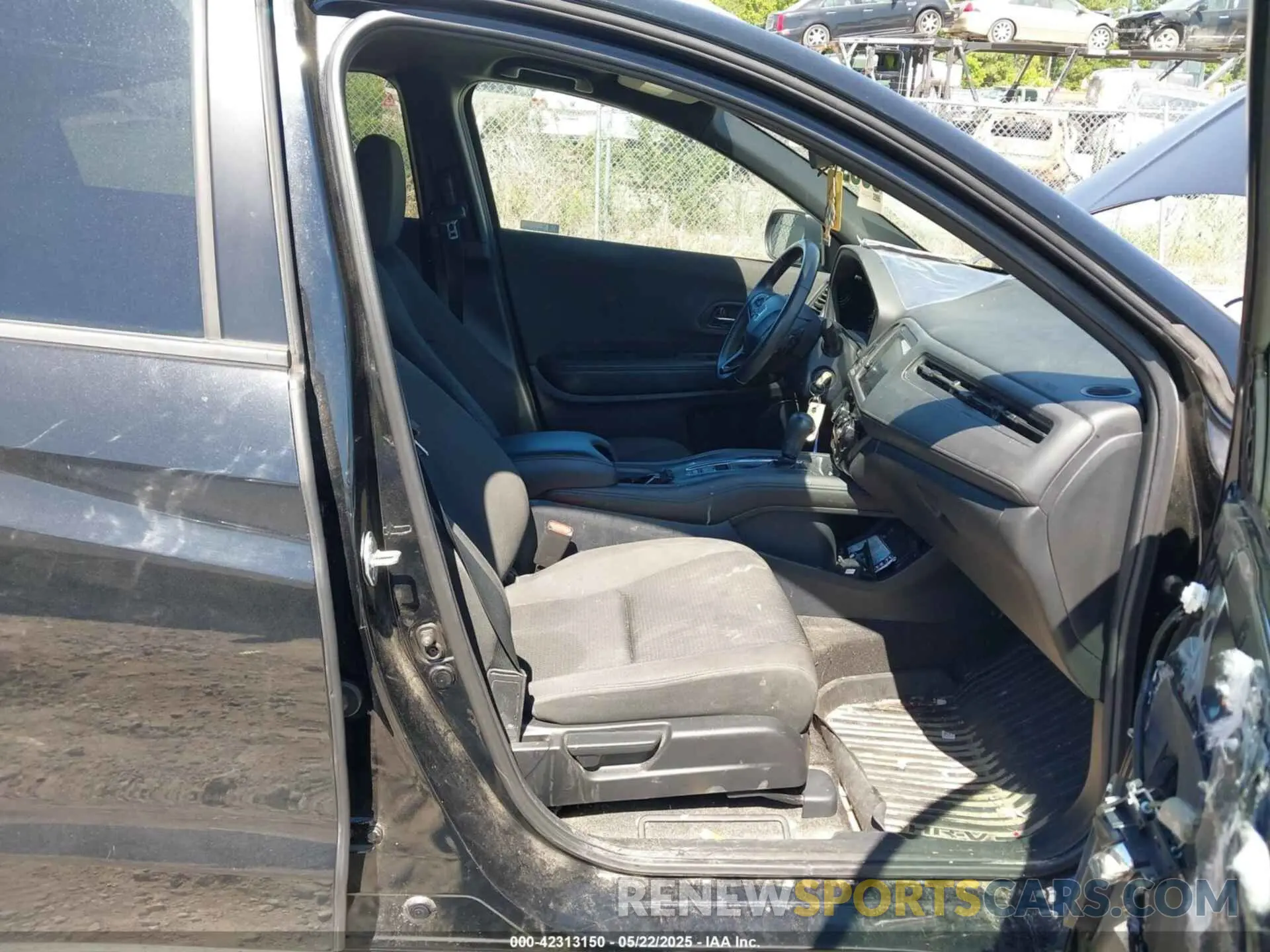 5 fotografías del automóvil dañado 3CZRU5H16MM720406 HONDA HR-V 2021