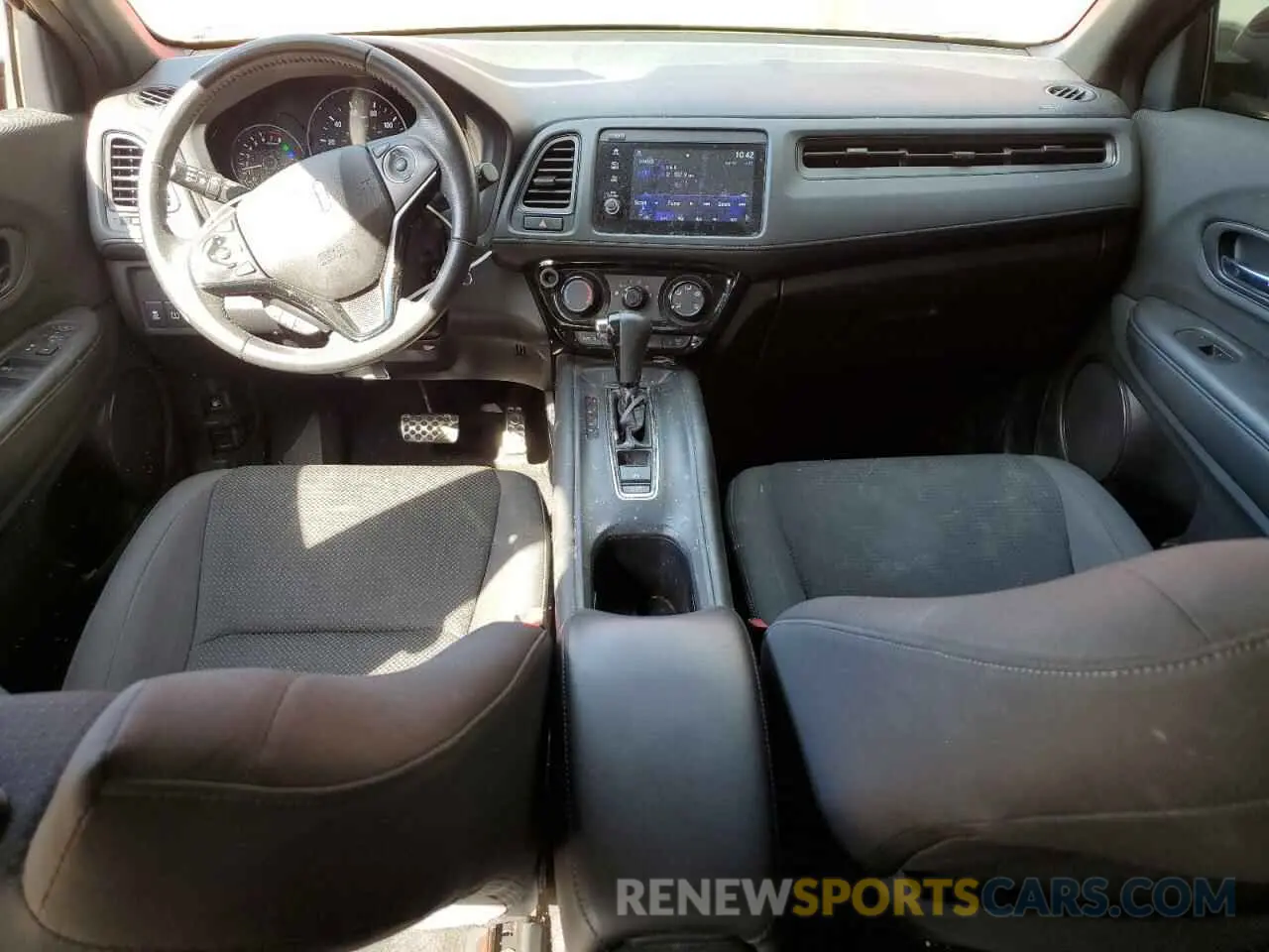 8 fotografías del automóvil dañado 3CZRU5H17MM700813 HONDA HR-V 2021