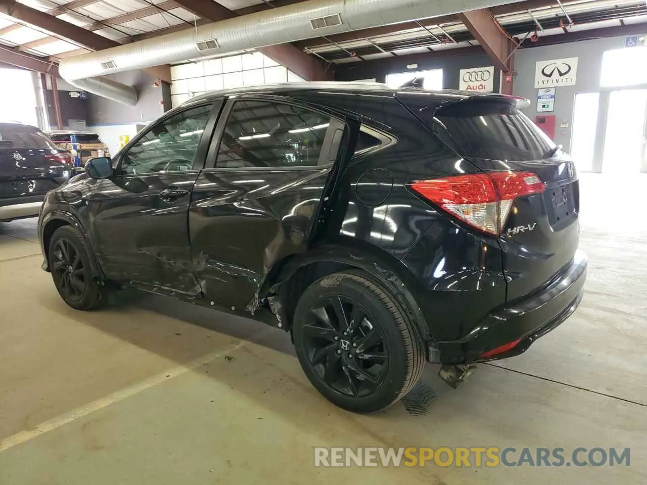 2 fotografías del automóvil dañado 3CZRU5H18MM713750 HONDA HR-V 2021