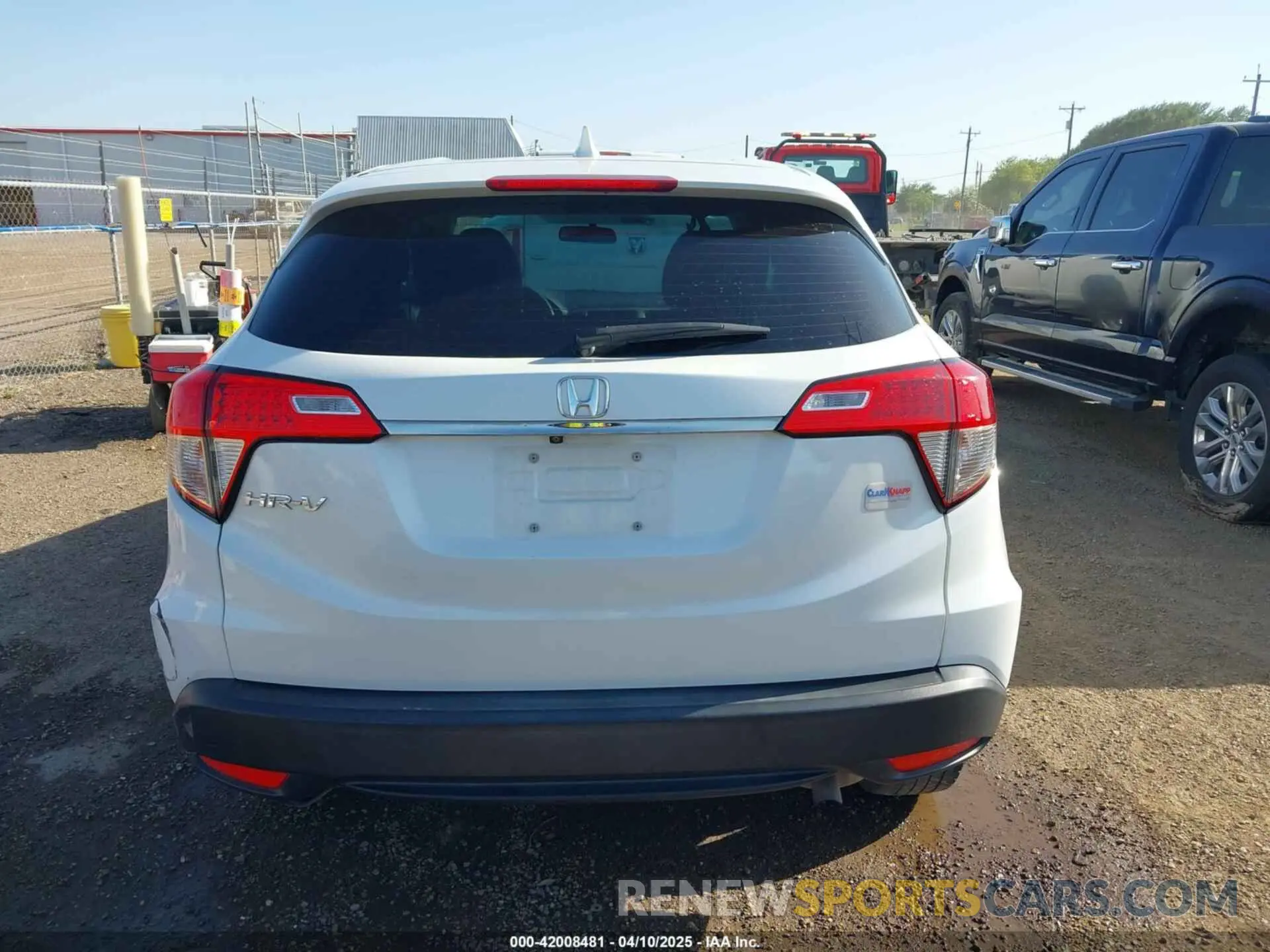 16 fotografías del automóvil dañado 3CZRU5H32MM717326 HONDA HR-V 2021