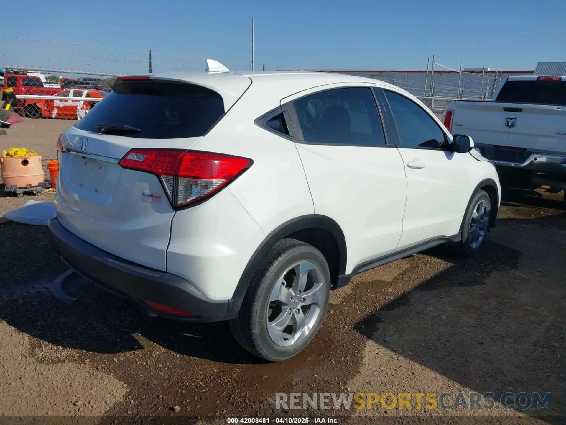 4 fotografías del automóvil dañado 3CZRU5H32MM717326 HONDA HR-V 2021