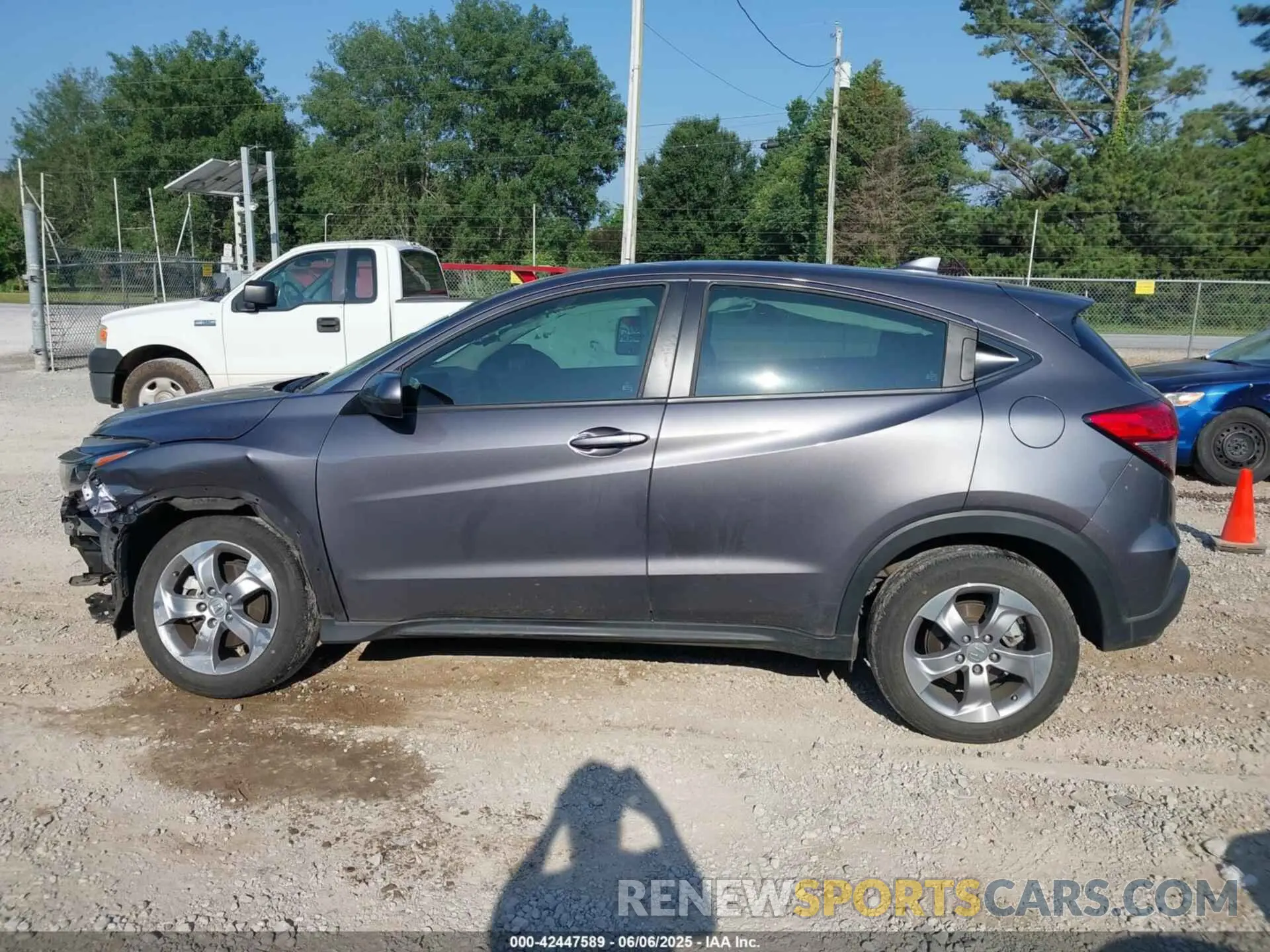 15 fotografías del automóvil dañado 3CZRU5H34MM700351 HONDA HR-V 2021