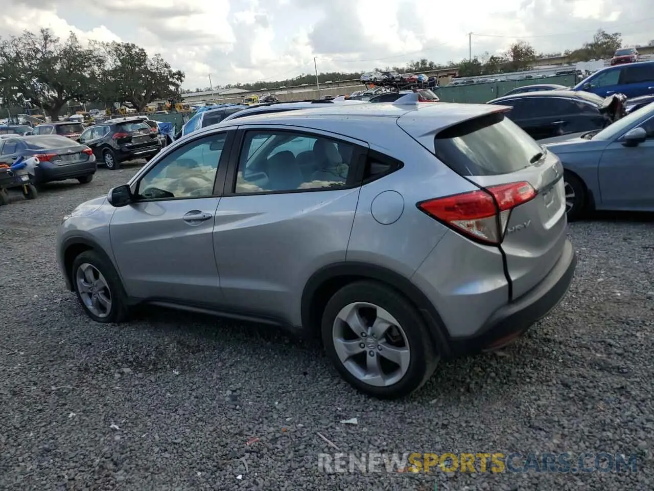 2 fotografías del automóvil dañado 3CZRU5H39MM726413 HONDA HR-V 2021