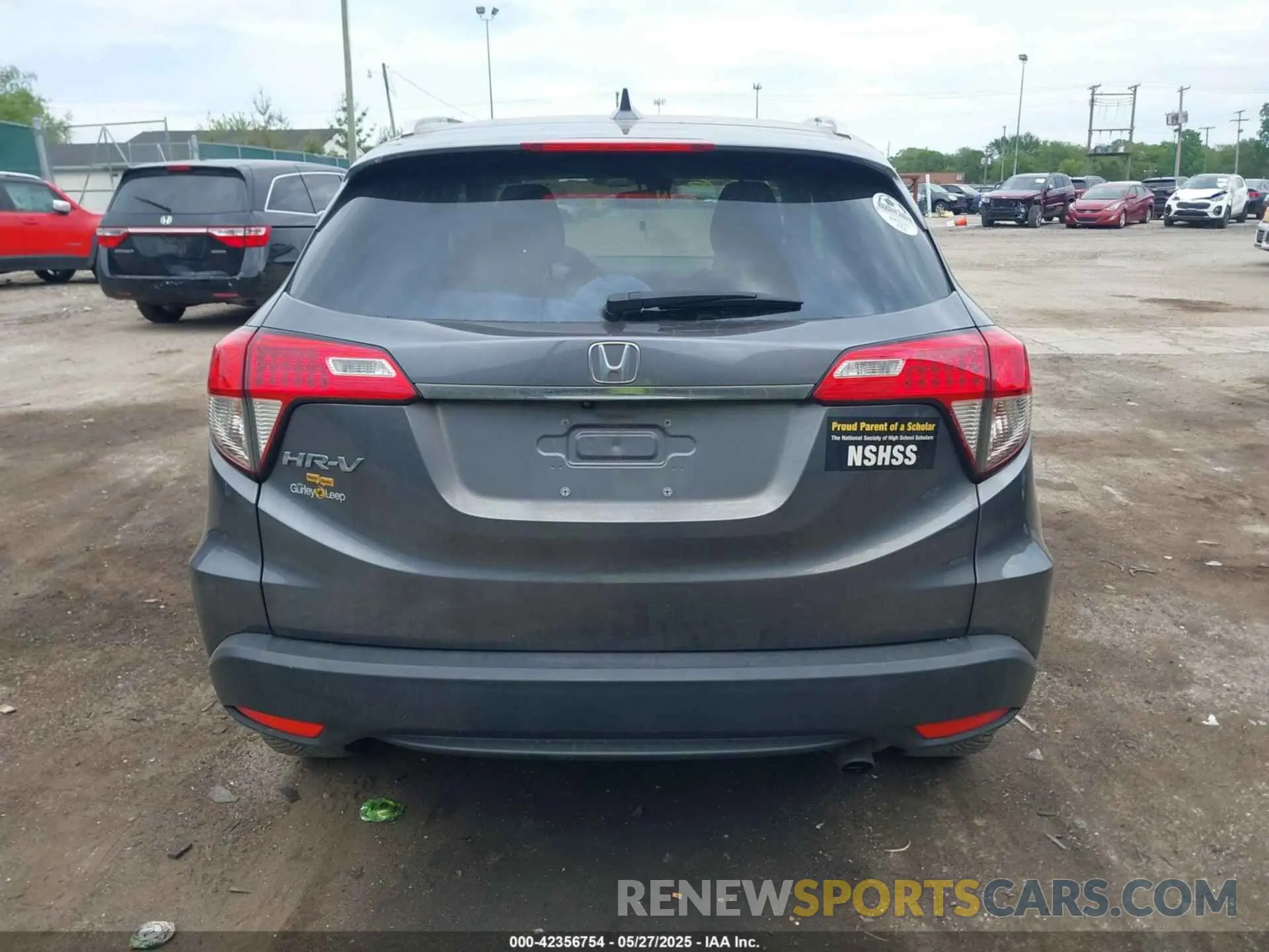 16 fotografías del automóvil dañado 3CZRU5H50MM701563 HONDA HR-V 2021