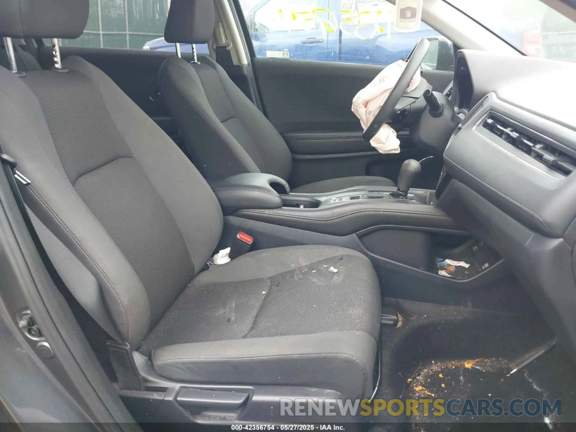 5 fotografías del automóvil dañado 3CZRU5H50MM701563 HONDA HR-V 2021