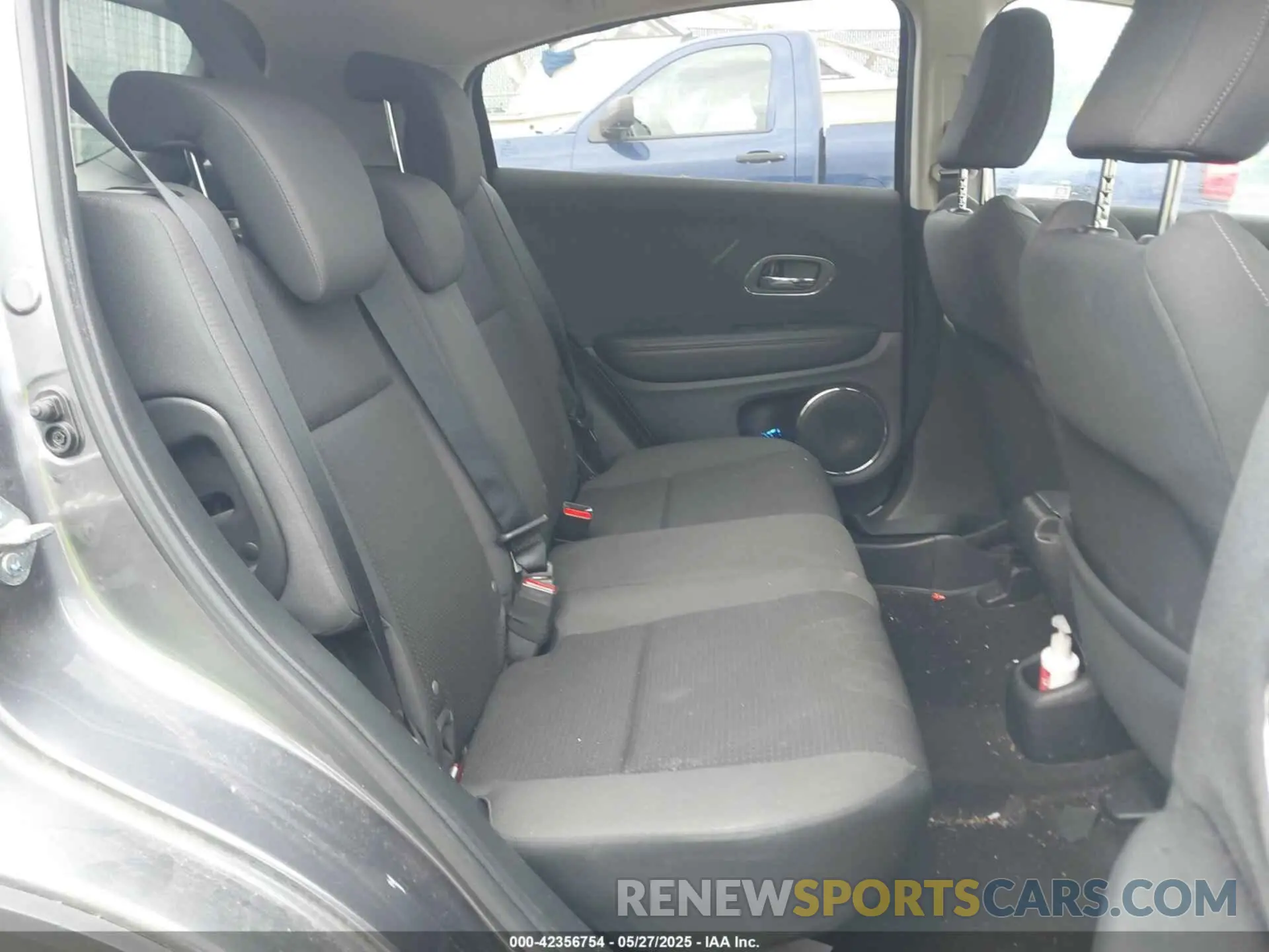 8 fotografías del automóvil dañado 3CZRU5H50MM701563 HONDA HR-V 2021