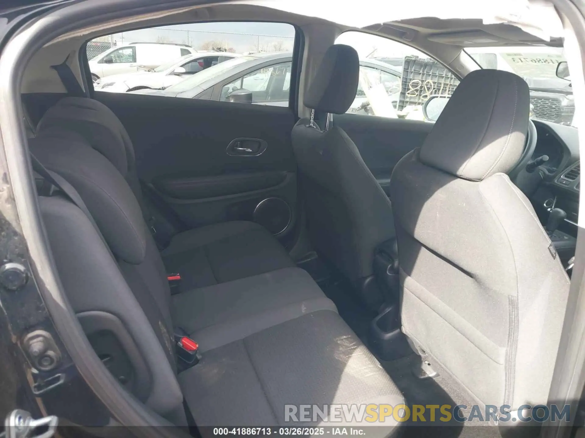 8 fotografías del automóvil dañado 3CZRU5H57MM705724 HONDA HR-V 2021