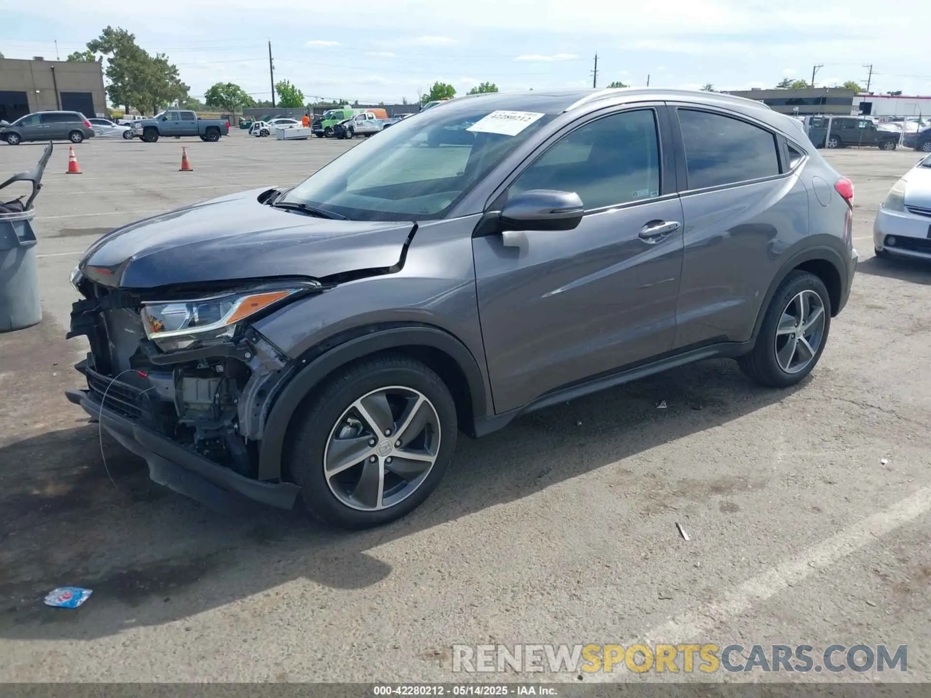 2 fotografías del automóvil dañado 3CZRU5H59MM710083 HONDA HR-V 2021
