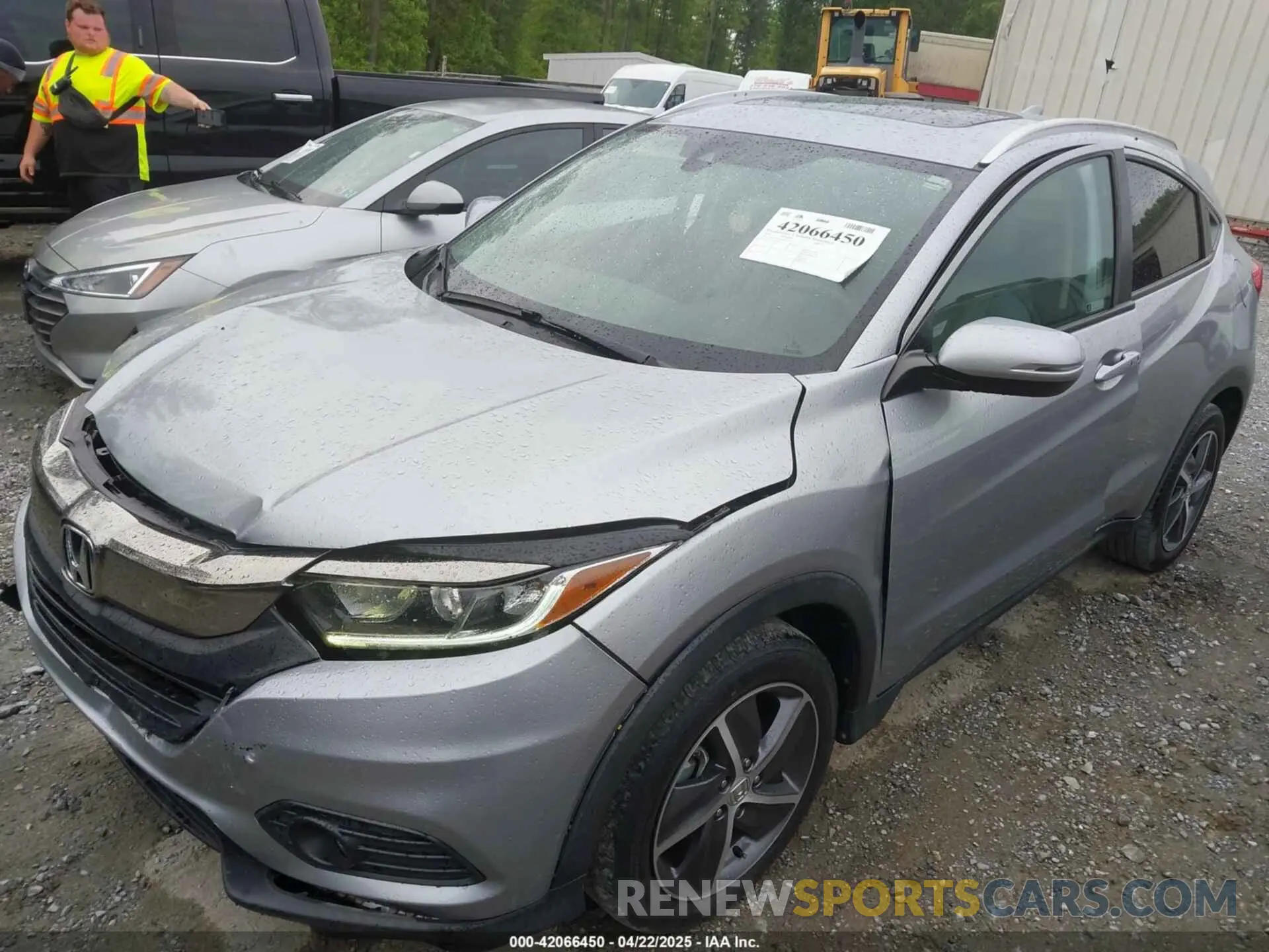2 fotografías del automóvil dañado 3CZRU5H59MM727773 HONDA HR-V 2021