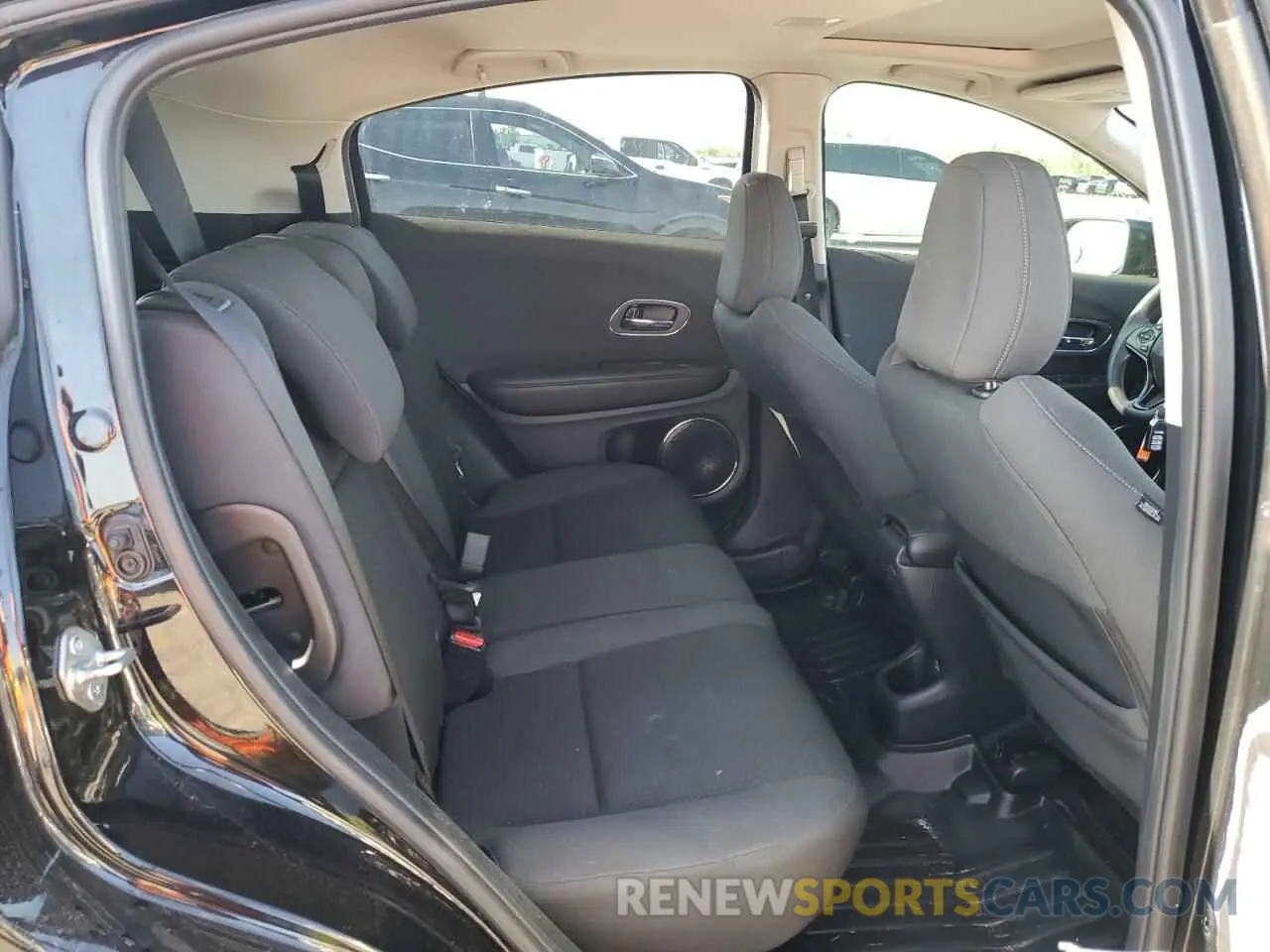 11 fotografías del automóvil dañado 3CZRU5H5XMM703031 HONDA HR-V 2021
