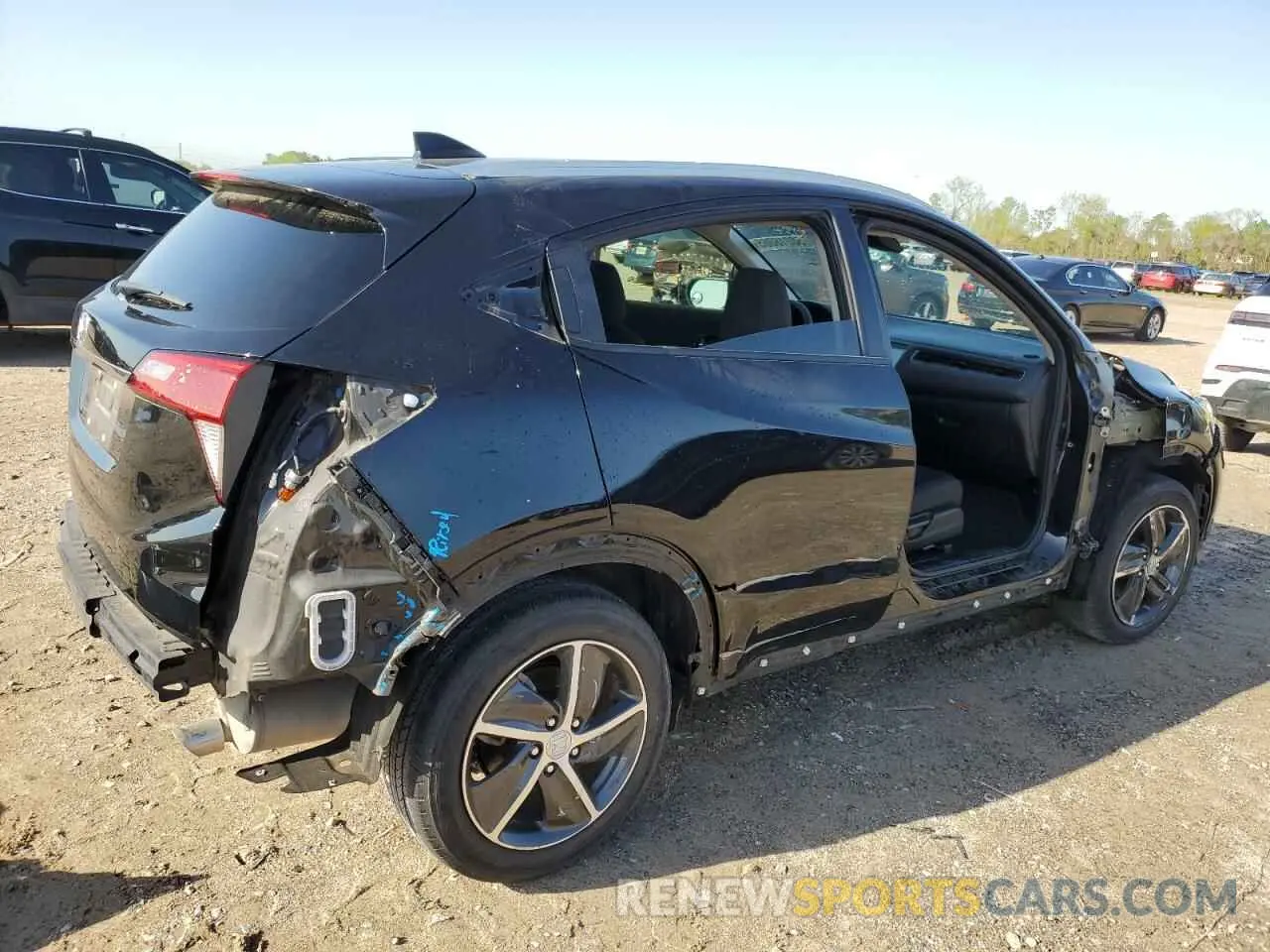 3 fotografías del automóvil dañado 3CZRU5H5XMM703031 HONDA HR-V 2021