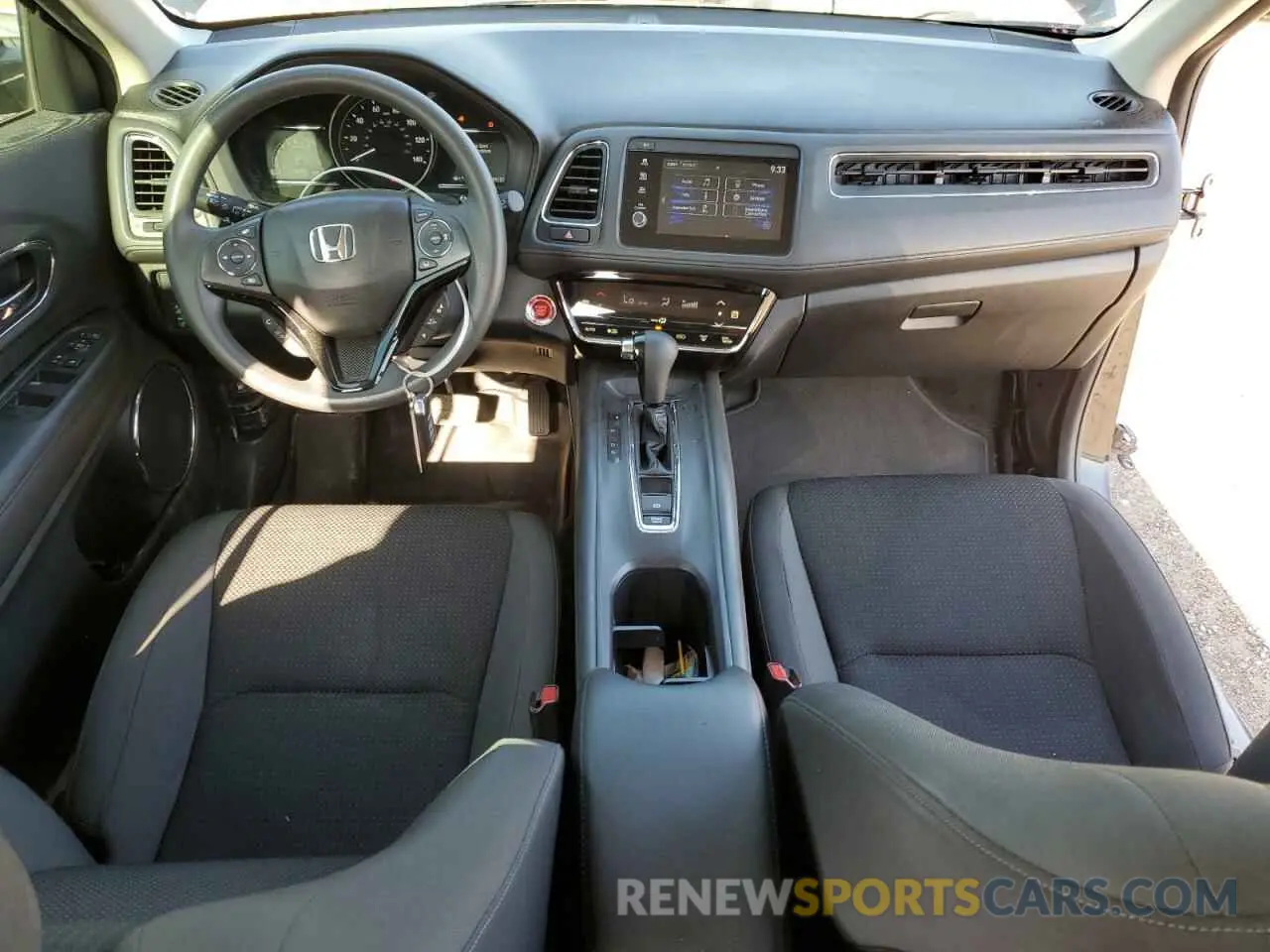 8 fotografías del automóvil dañado 3CZRU5H5XMM703031 HONDA HR-V 2021