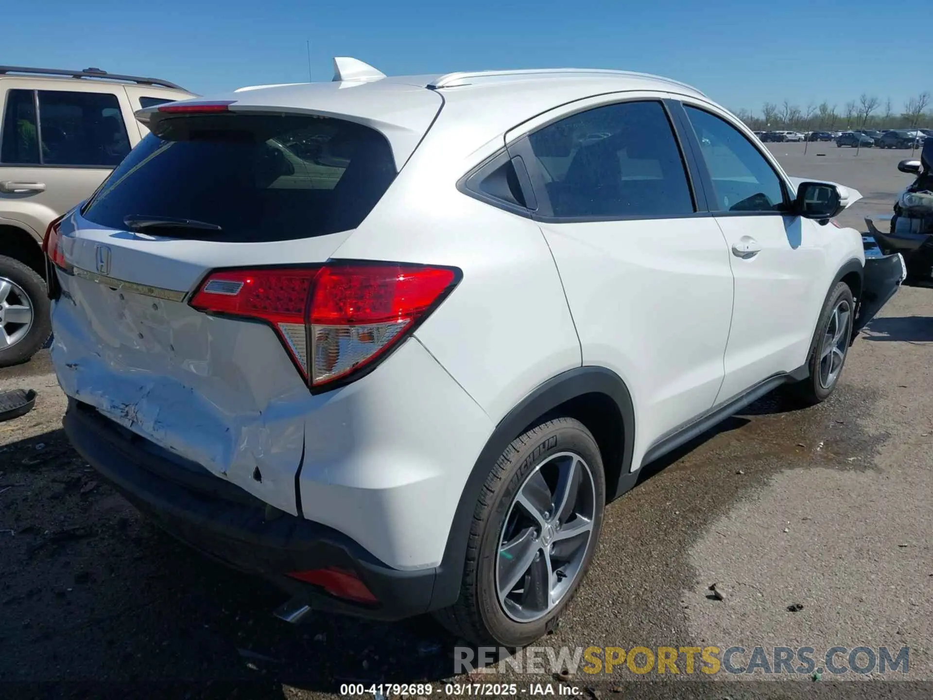4 fotografías del automóvil dañado 3CZRU5H70MM715805 HONDA HR-V 2021