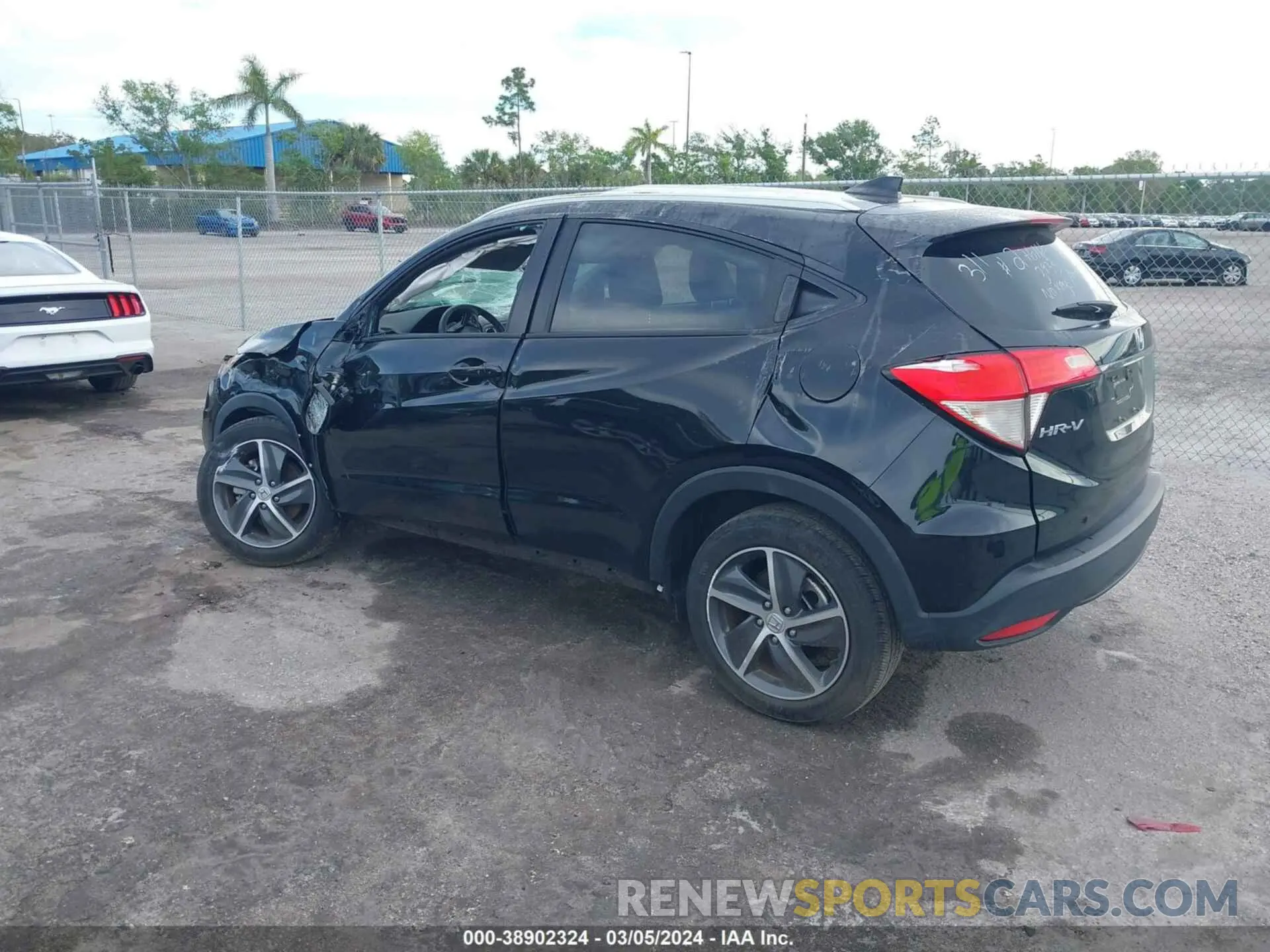 3 fotografías del automóvil dañado 3CZRU5H74MM703933 HONDA HR-V 2021