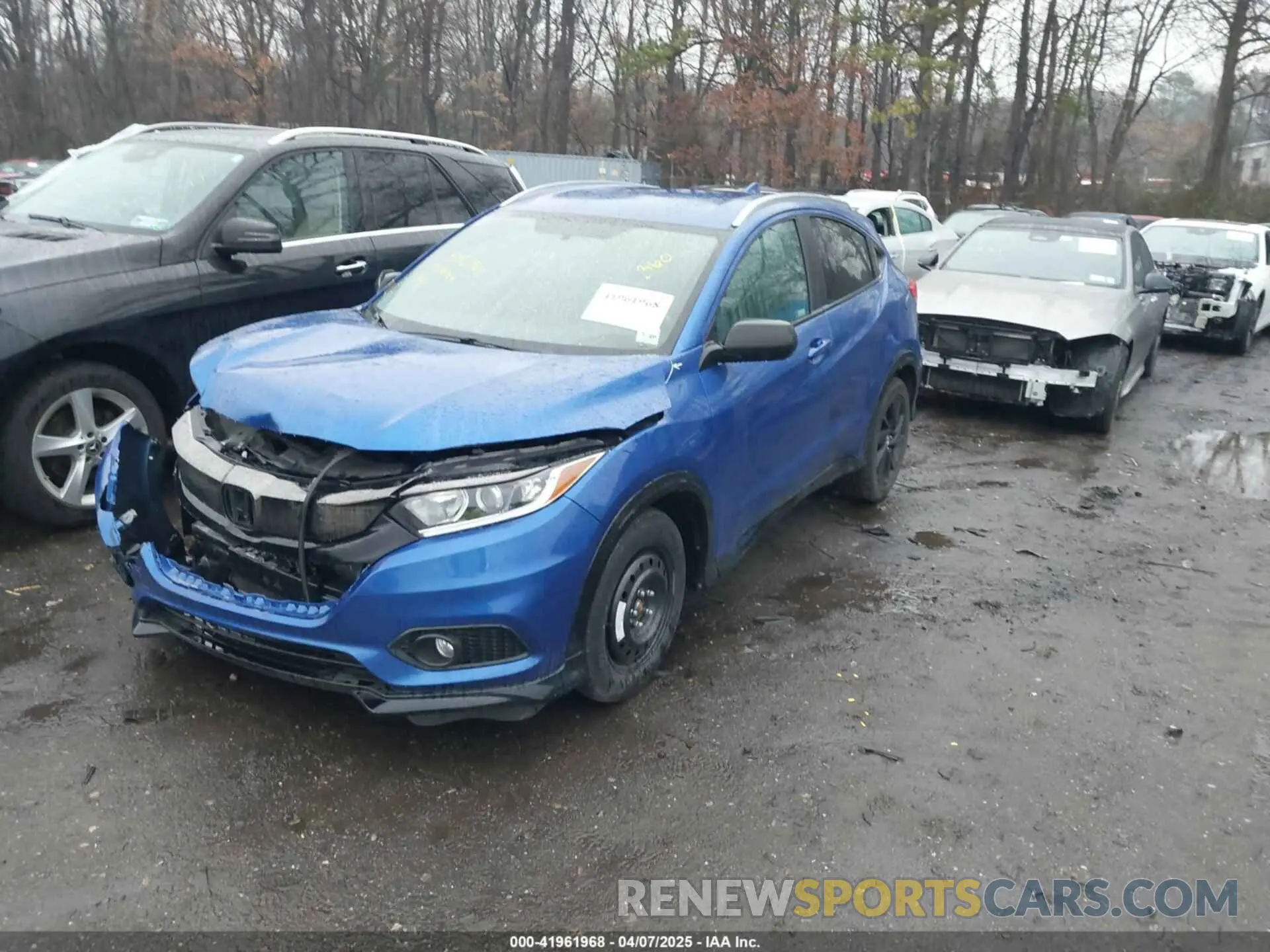 2 fotografías del automóvil dañado 3CZRU6H10MM732721 HONDA HR-V 2021