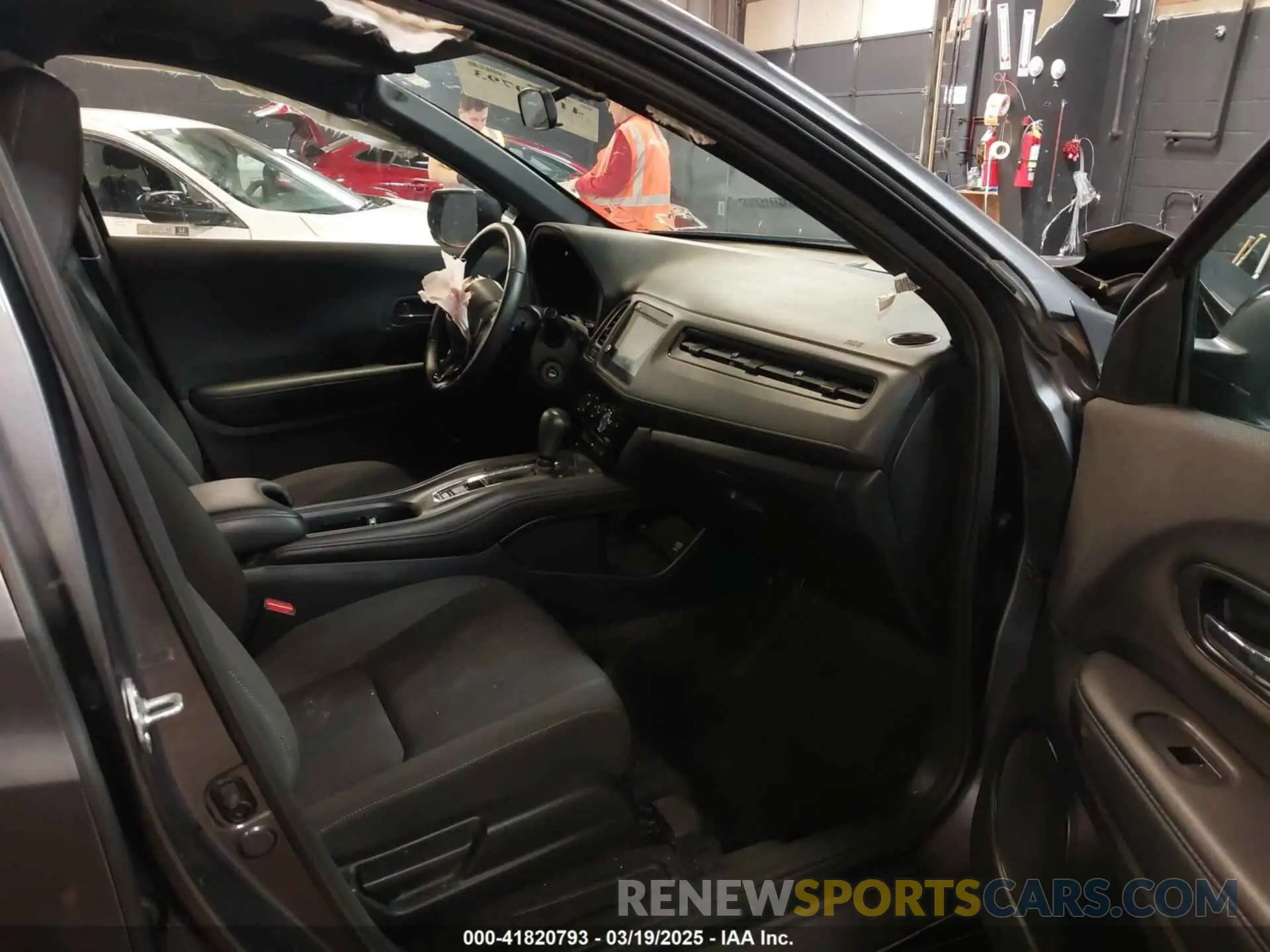 5 fotografías del automóvil dañado 3CZRU6H11MM740973 HONDA HR-V 2021
