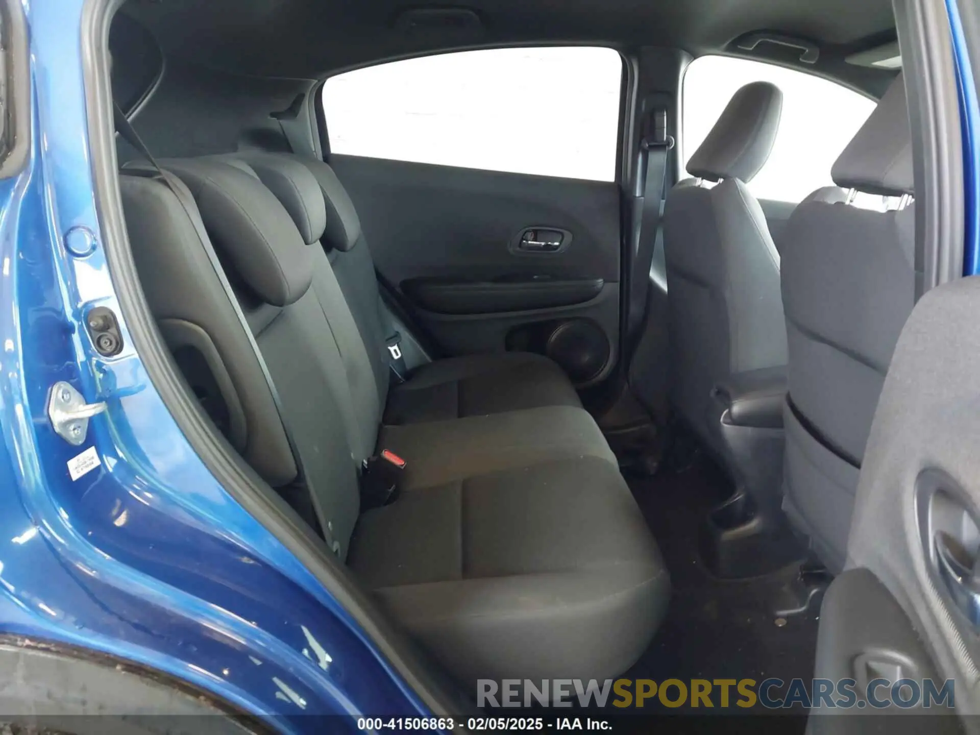 8 fotografías del automóvil dañado 3CZRU6H12MM728623 HONDA HR-V 2021