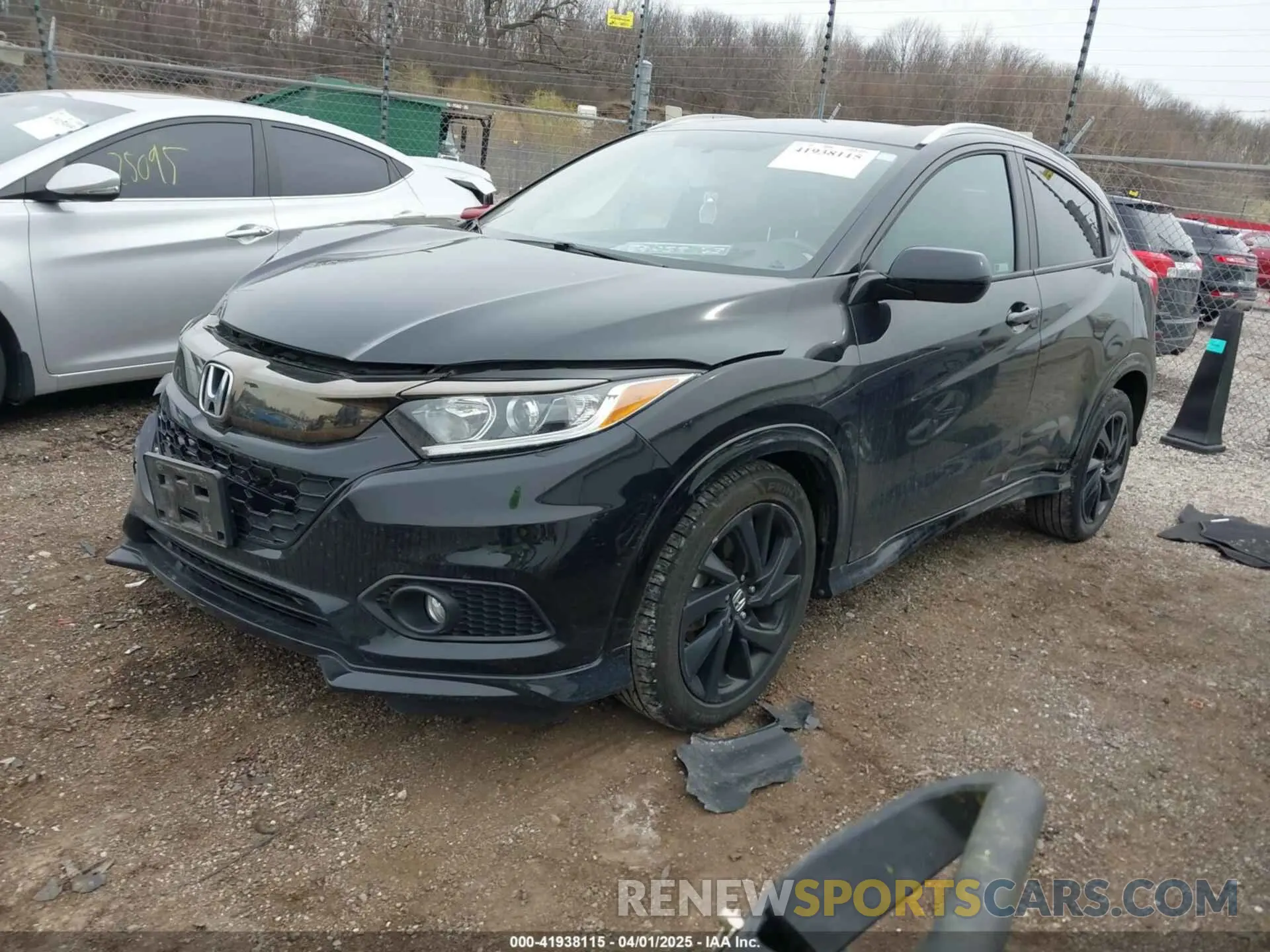 2 fotografías del automóvil dañado 3CZRU6H15MM703263 HONDA HR-V 2021