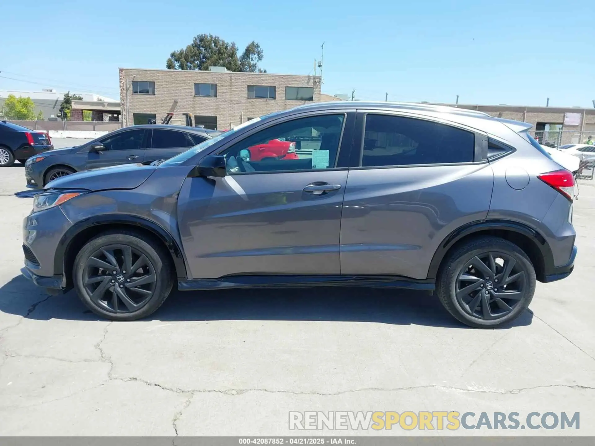 15 fotografías del automóvil dañado 3CZRU6H15MM733539 HONDA HR-V 2021